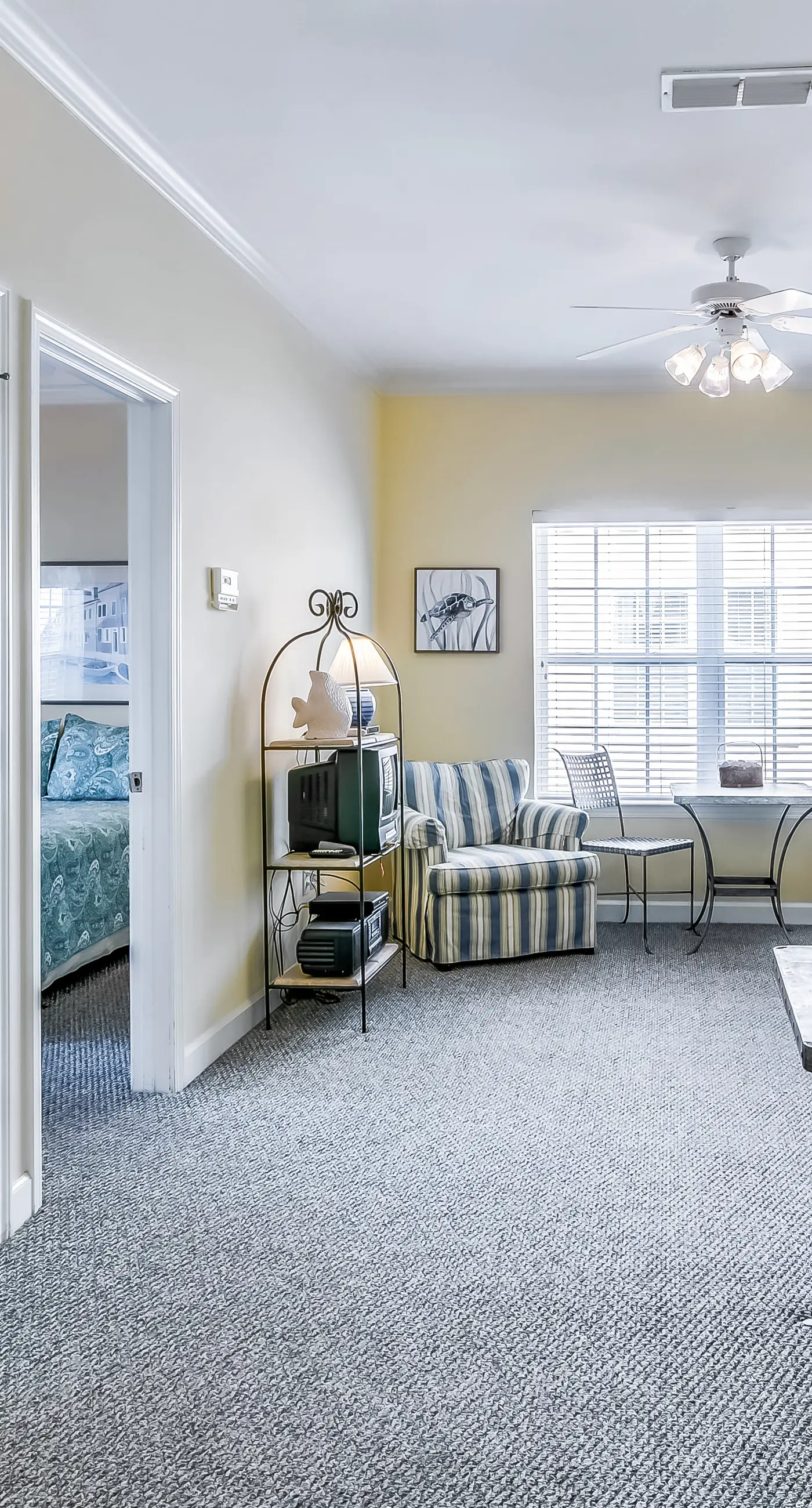 Gulf-front condo w/ lock-out feature, shared pools & amazing views