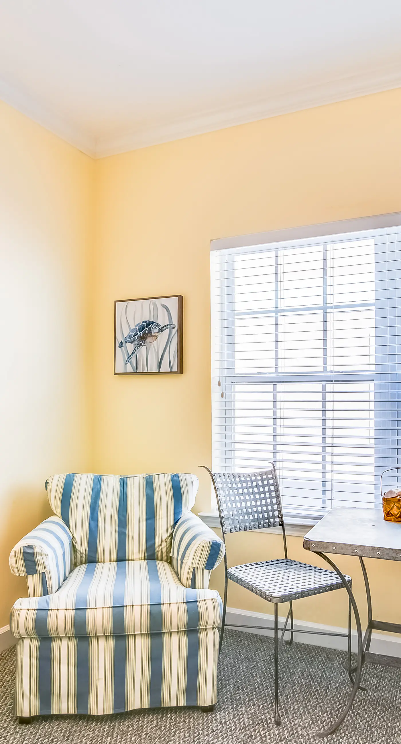 Gulf-front condo w/ lock-out feature, shared pools & amazing views