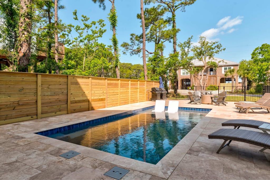 Waterview duplex with gas grill, internet, and bunkrooms