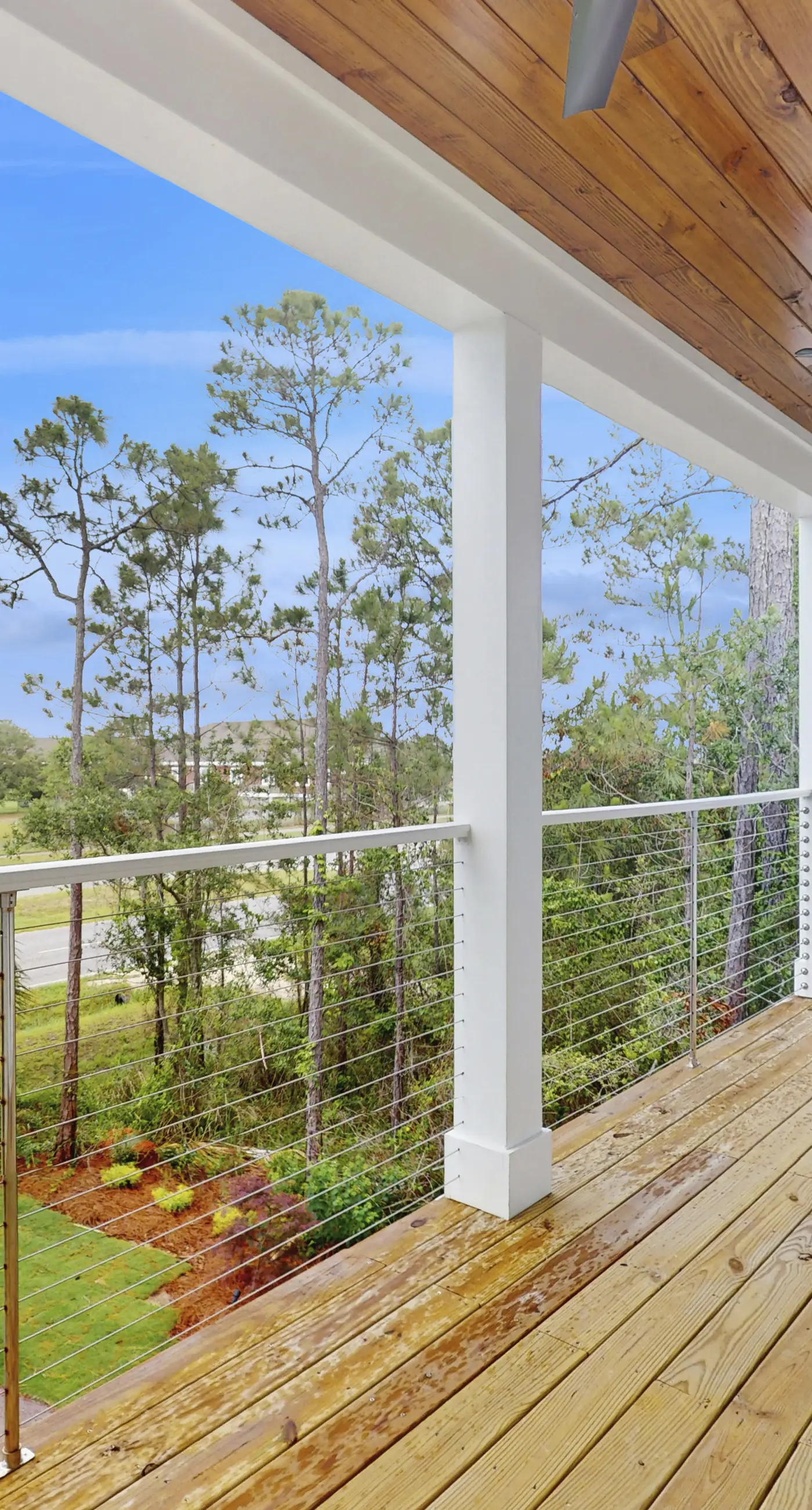 Fabulous Gulf view duplex that is walking distance to restaurants and beach