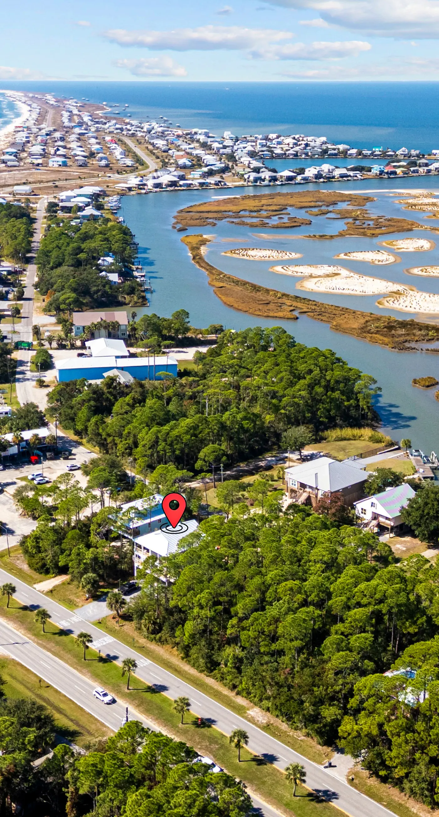 Fabulous Gulf view duplex that is walking distance to restaurants and beach