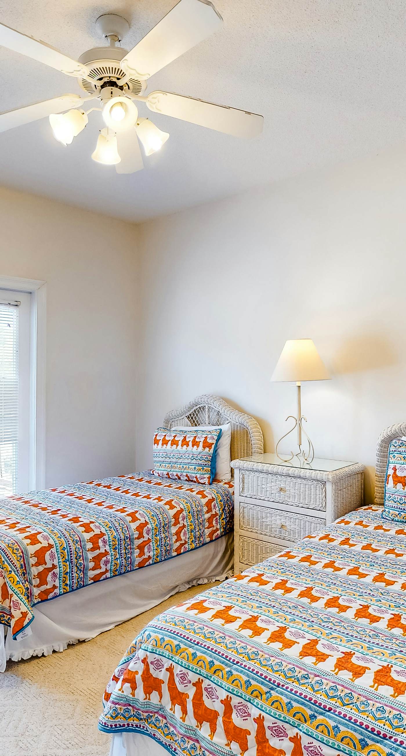 Friendly Duplex w/ Full Kitchen, Central AC, Washer/Dryer, & High-Speed WiFi!