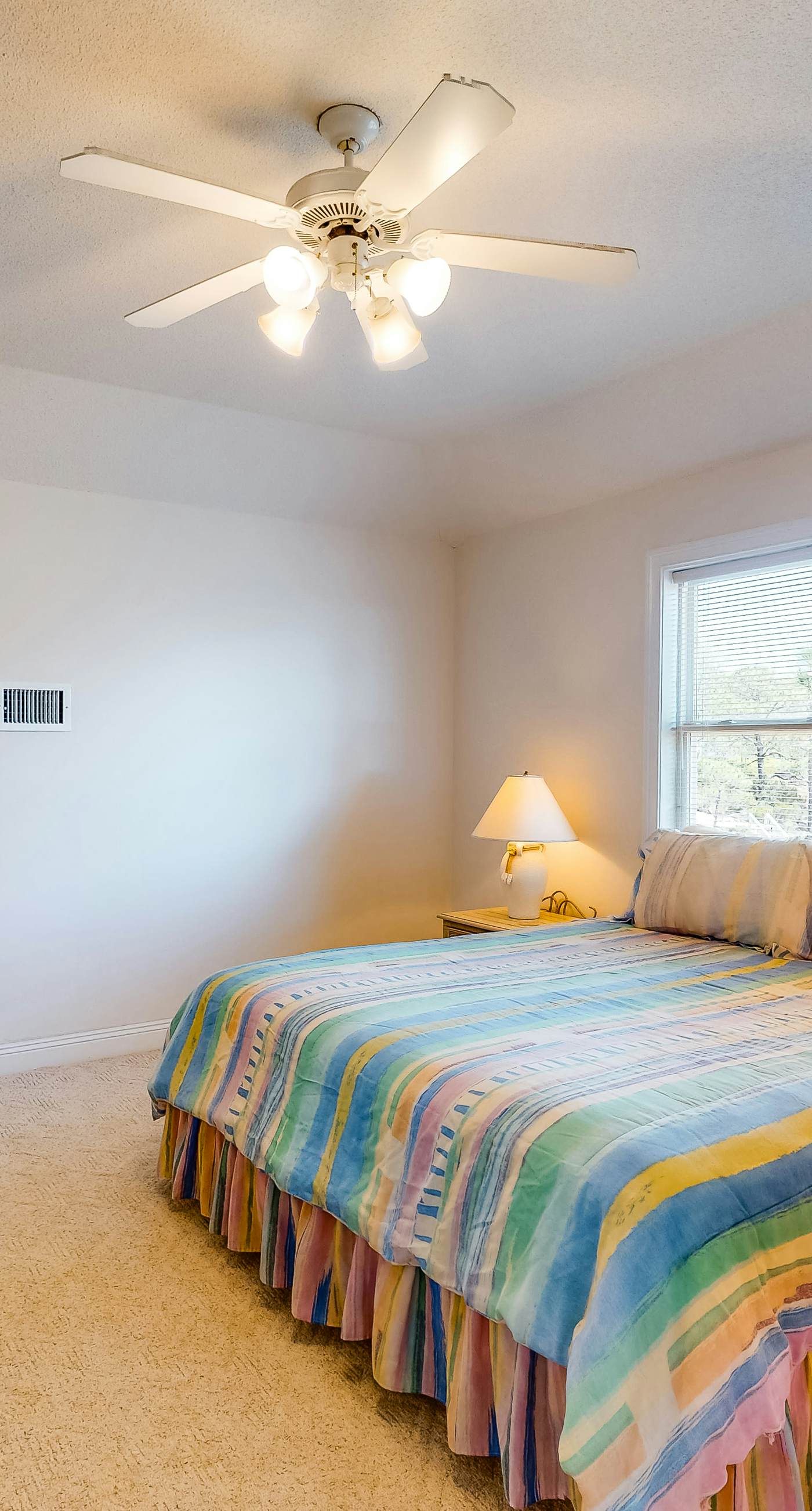 Friendly Duplex w/ Full Kitchen, Central AC, Washer/Dryer, & High-Speed WiFi!