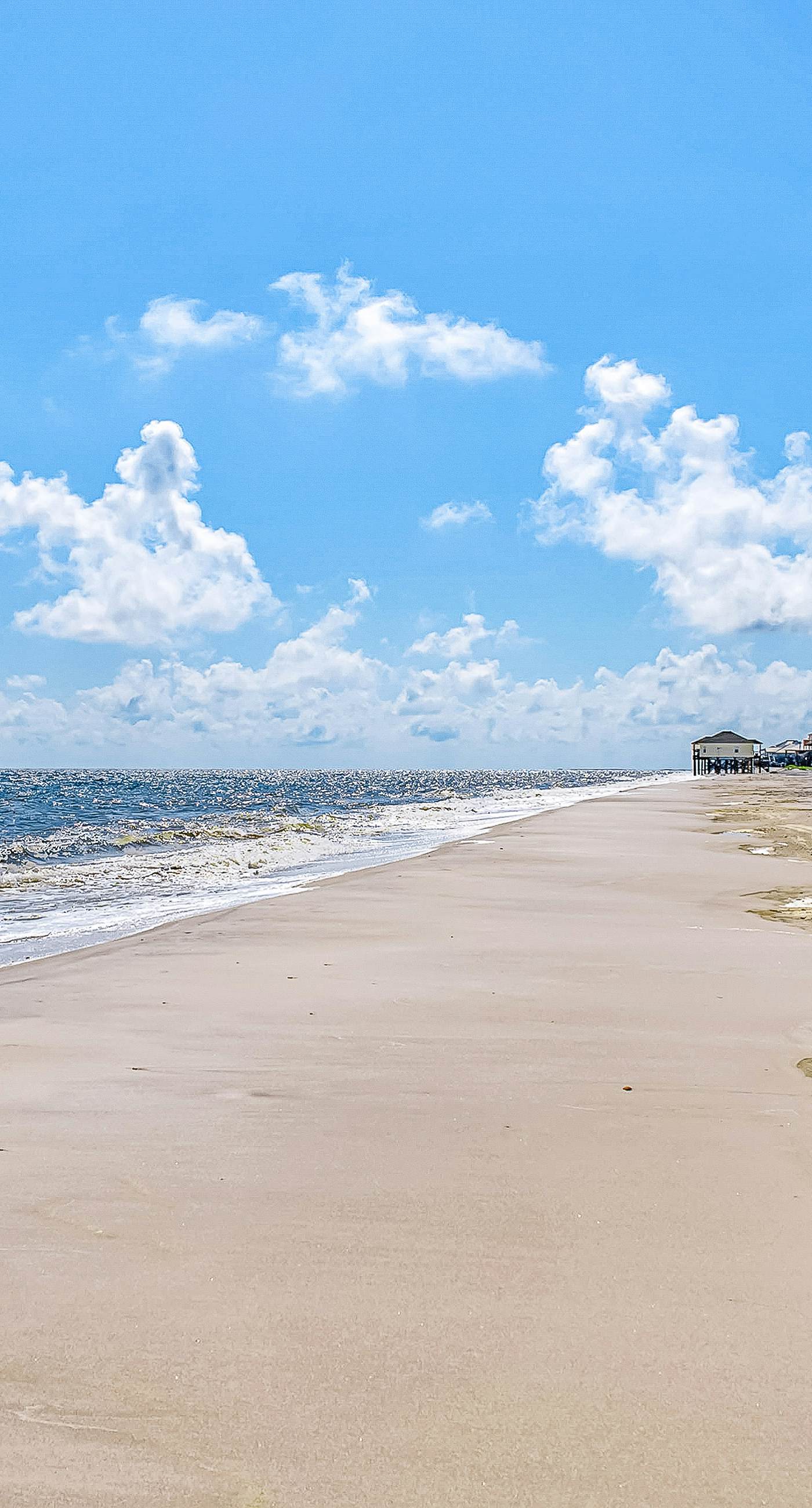 Friendly Duplex w/ Full Kitchen, Central AC, Washer/Dryer, & High-Speed WiFi!