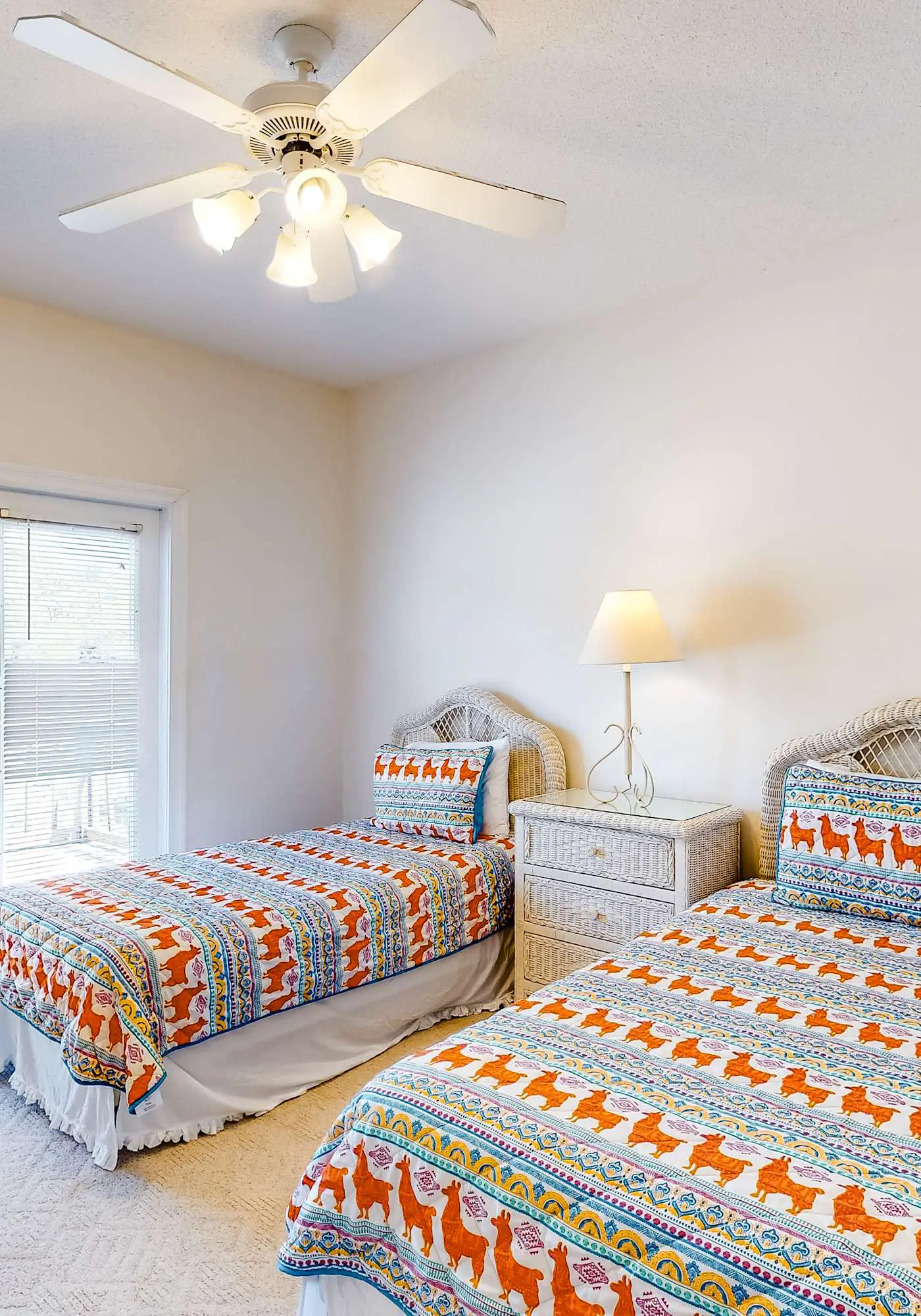 Friendly Duplex w/ Full Kitchen, Central AC, Washer/Dryer, & High-Speed WiFi!