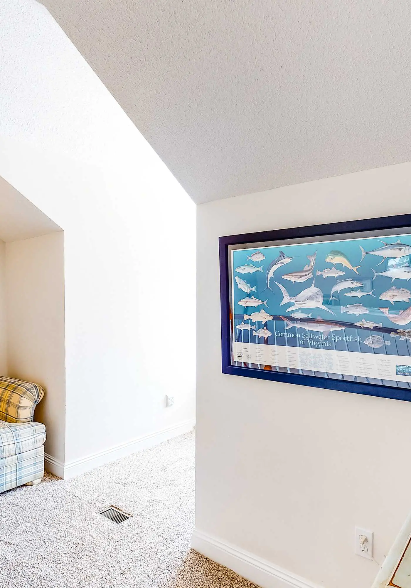 Beachy Duplex w/ Full Kitchen, High-Speed WiFi, Central AC, and Washer/Dryer!