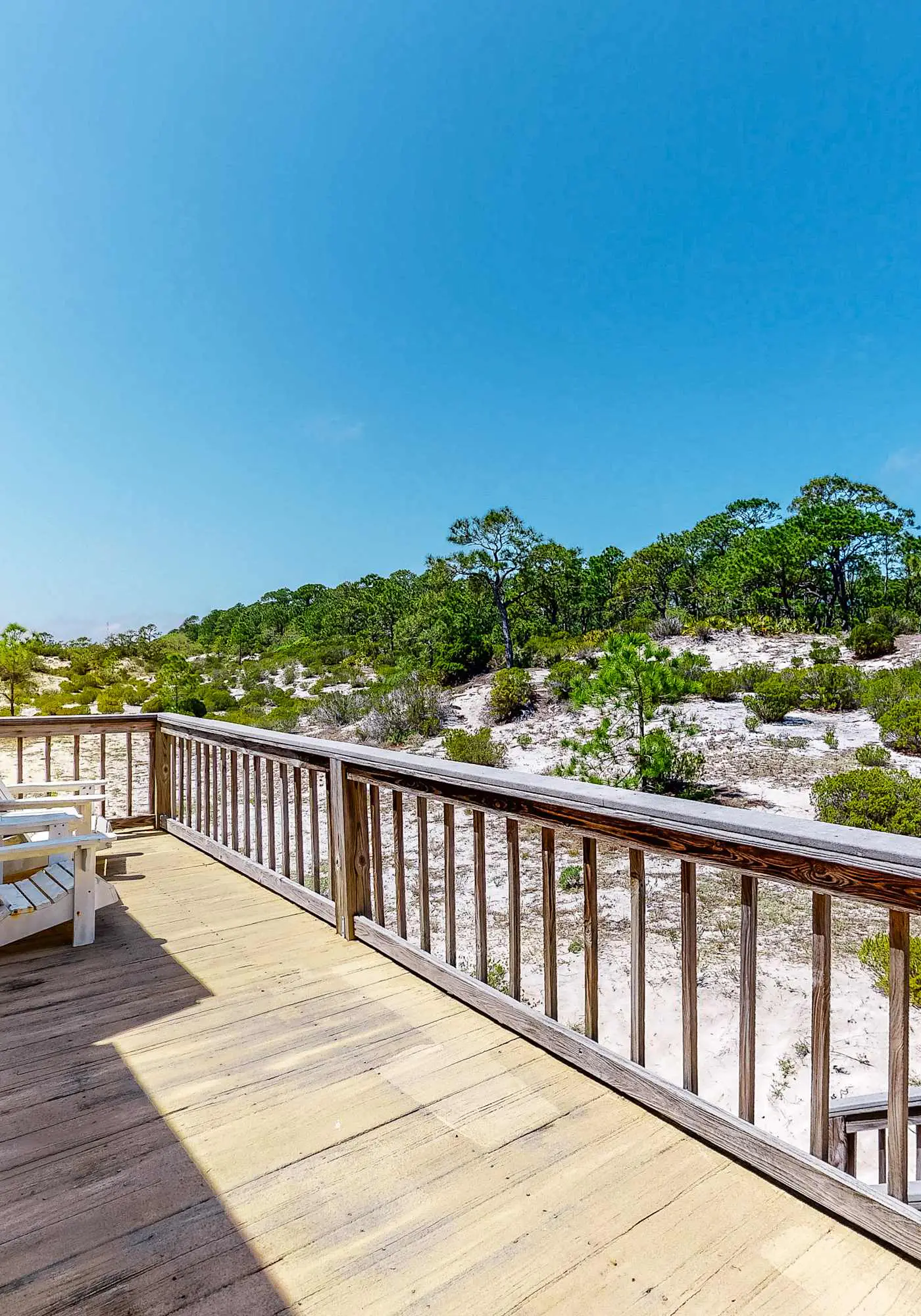 Beachy Duplex w/ Full Kitchen, High-Speed WiFi, Central AC, and Washer/Dryer!