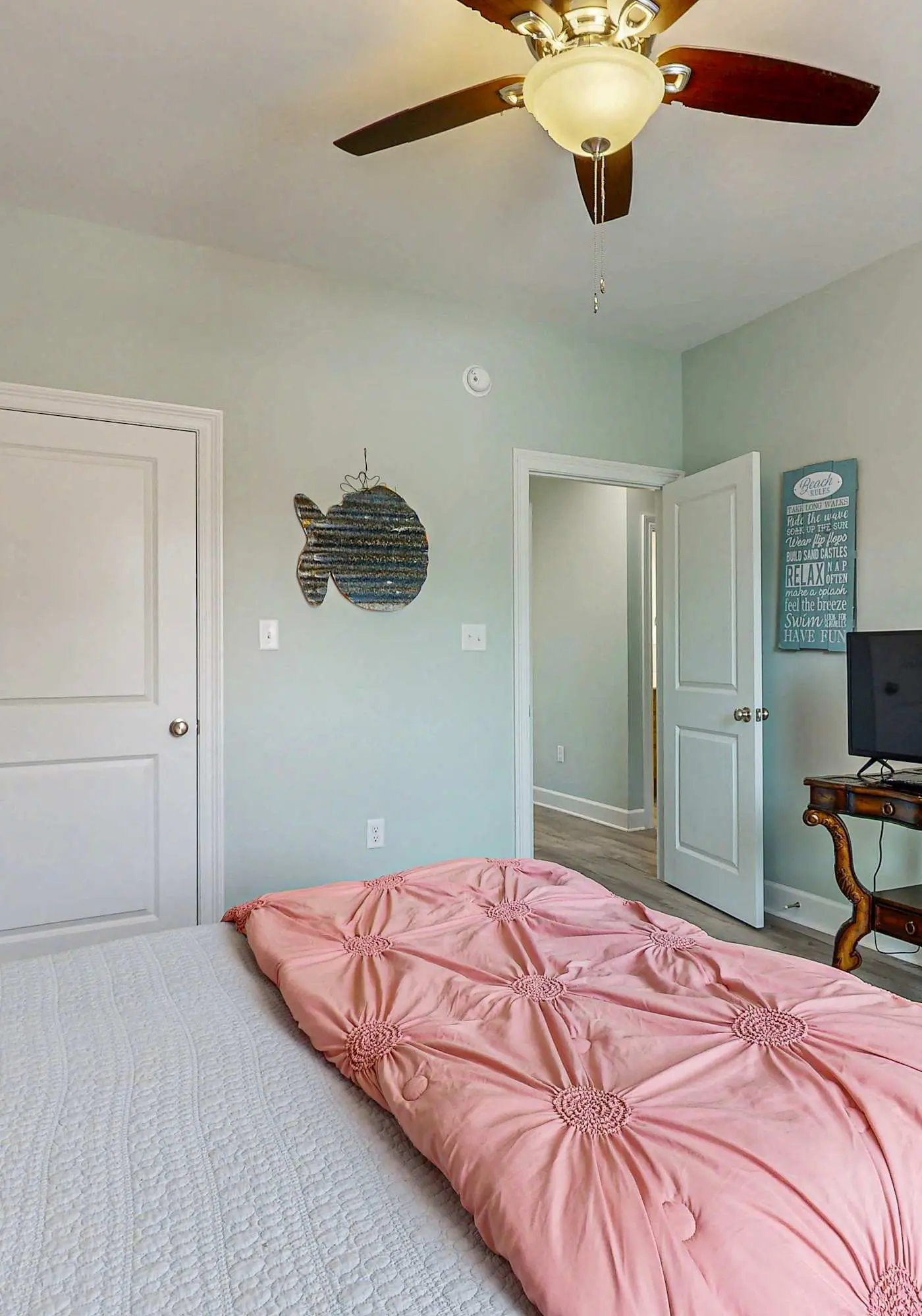 Gulfview duplex with panoramic views, large balcony, and internet