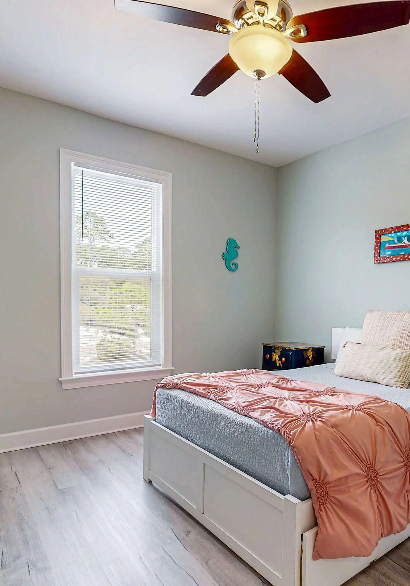 Gulfview duplex with panoramic views, large balcony, and internet