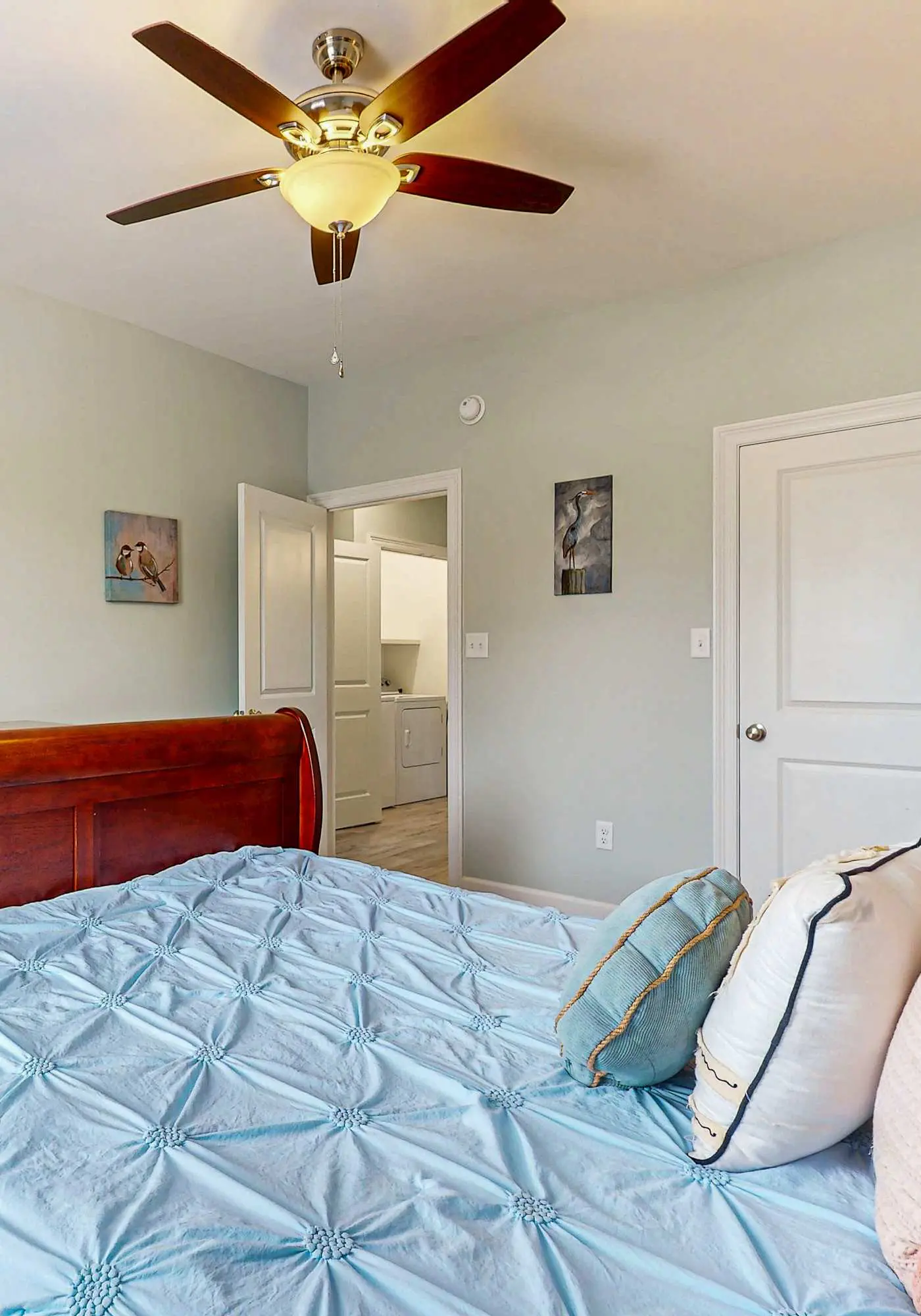 Gulfview duplex with panoramic views, large balcony, and internet