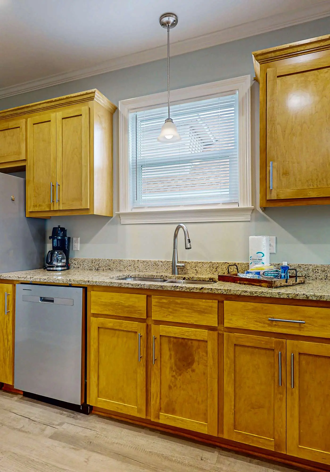Gulfview duplex with panoramic views, large balcony, and internet