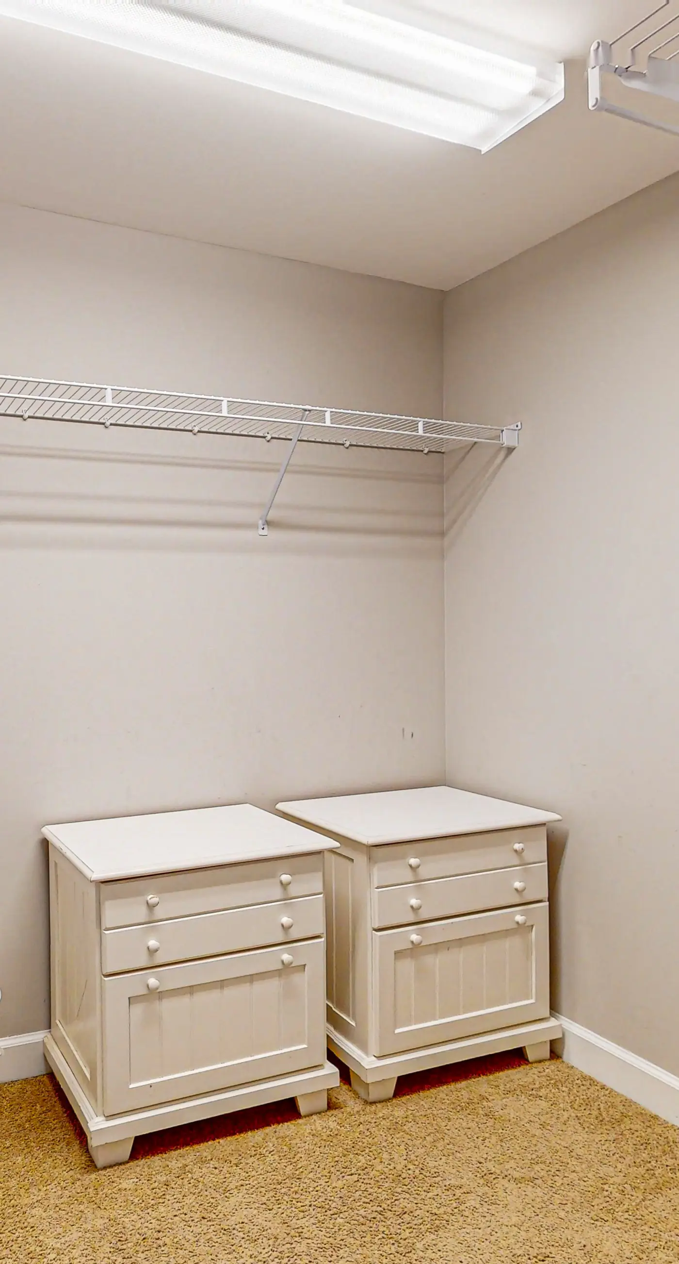 Happy beach studio w/shared pool & fitness center/free WiFi - near beach access!