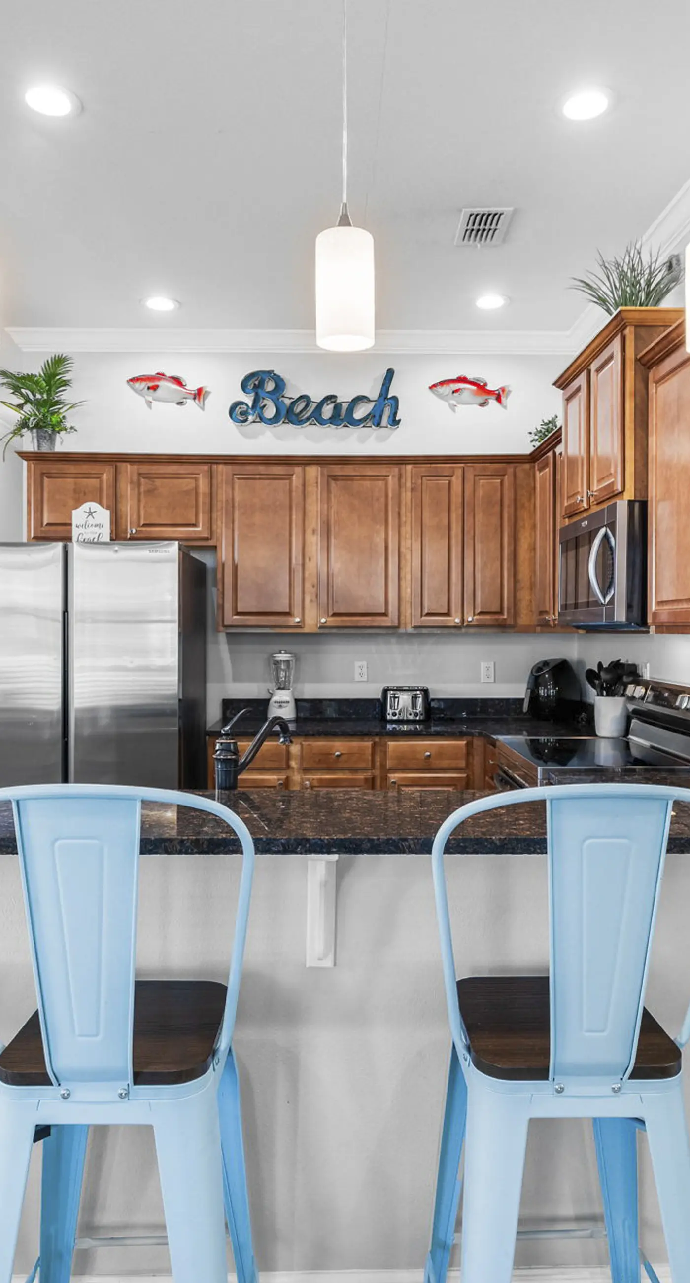 Three-Story Home w/Washer/Dryer, Gas Grill, Central A/C, & Shared Pool, Hot Tub