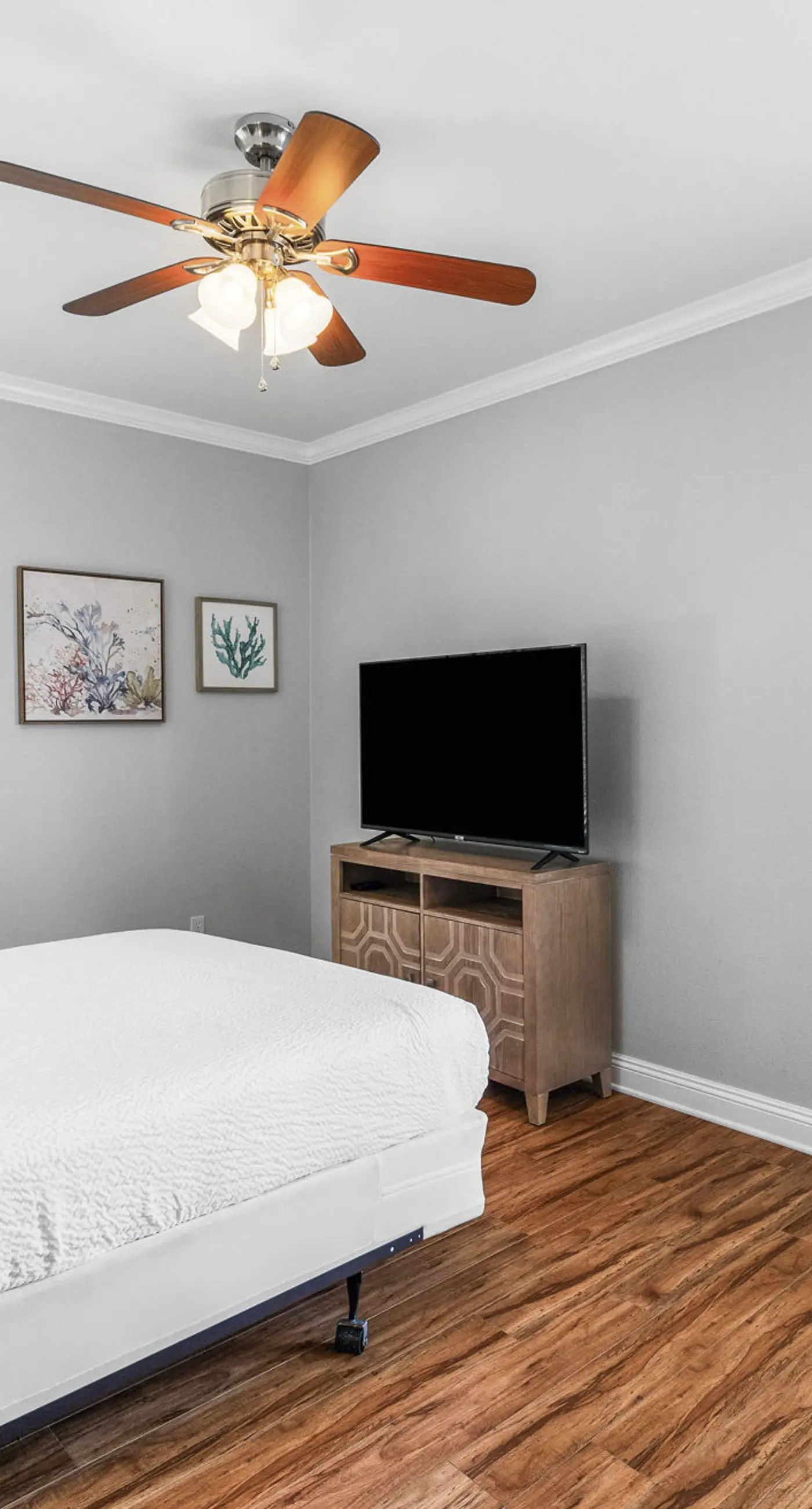 Three-Story Home w/Washer/Dryer, Gas Grill, Central A/C, & Shared Pool, Hot Tub