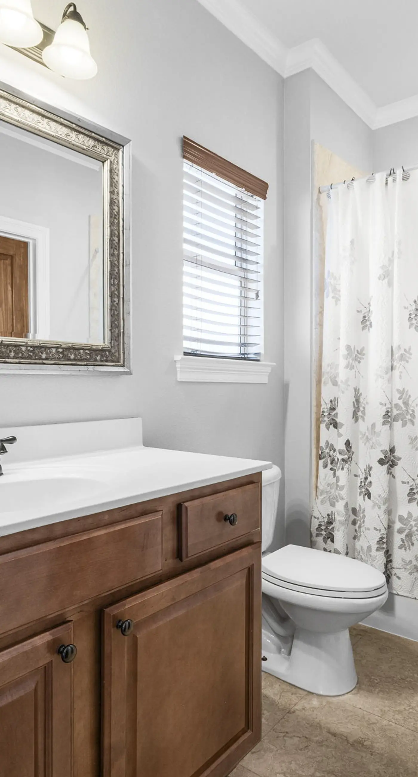 Three-Story Home w/Washer/Dryer, Gas Grill, Central A/C, & Shared Pool, Hot Tub