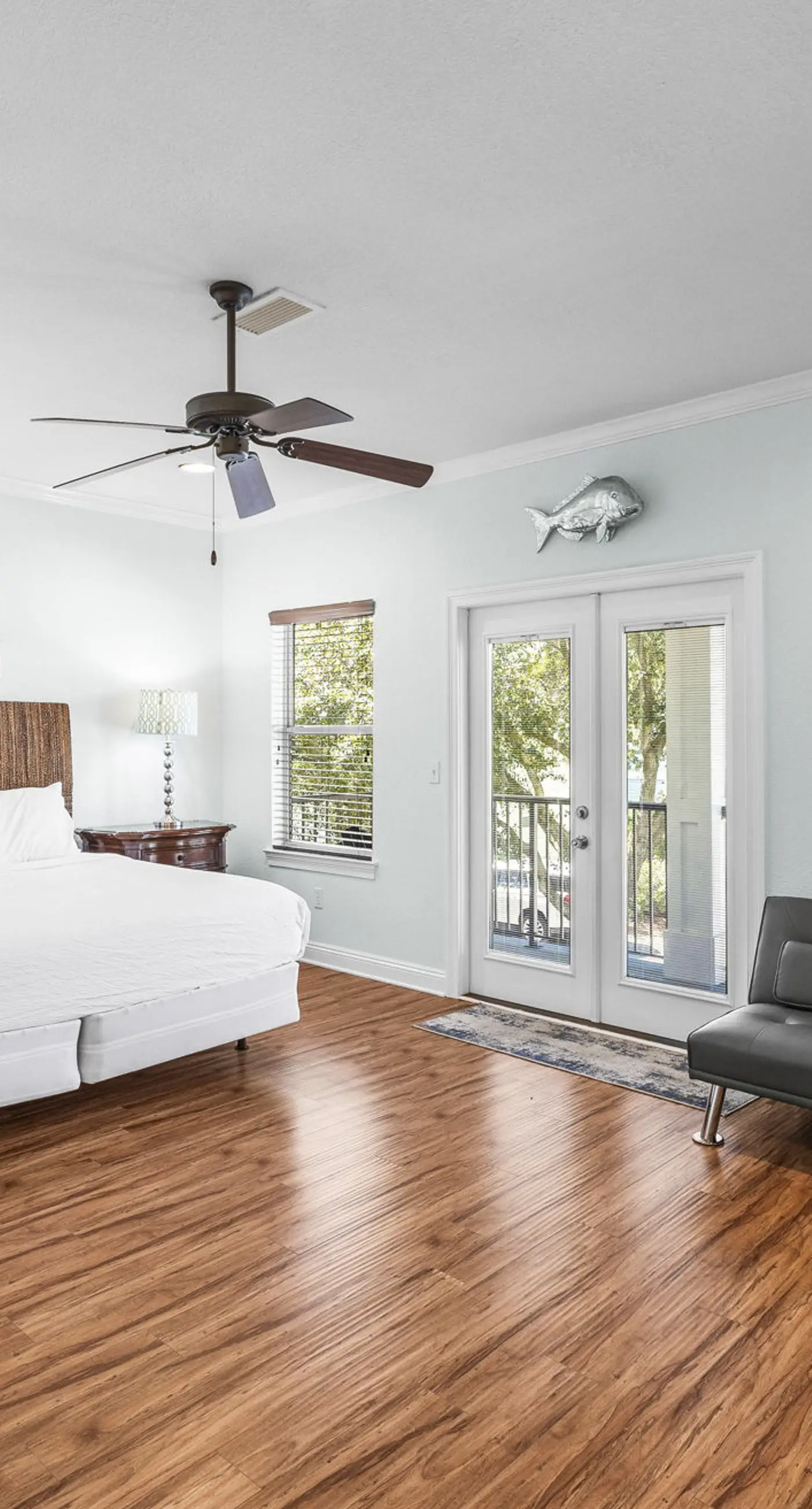 Three-Story Home w/Washer/Dryer, Gas Grill, Central A/C, & Shared Pool, Hot Tub