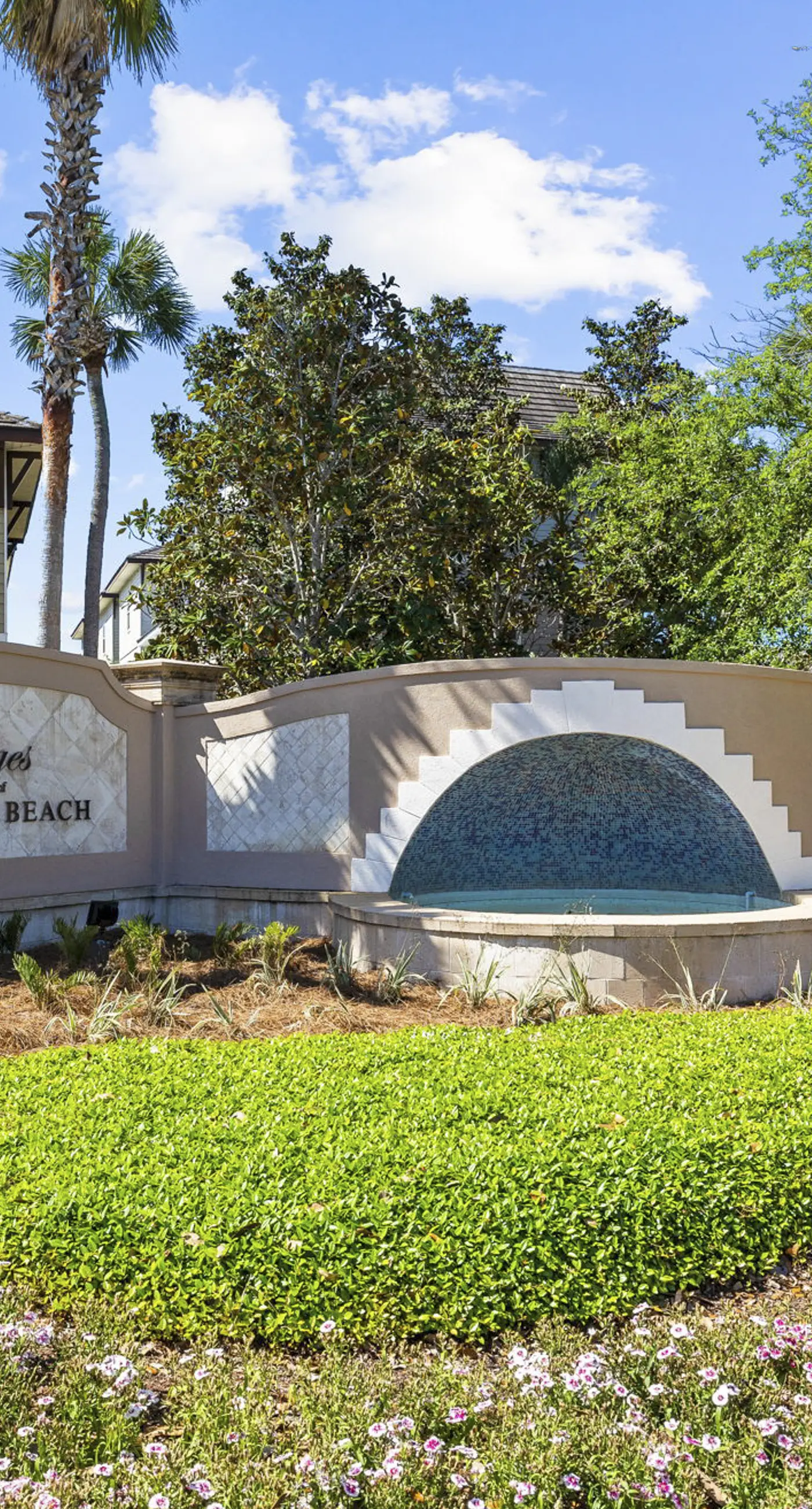 Three-Story Home w/Washer/Dryer, Gas Grill, Central A/C, & Shared Pool, Hot Tub