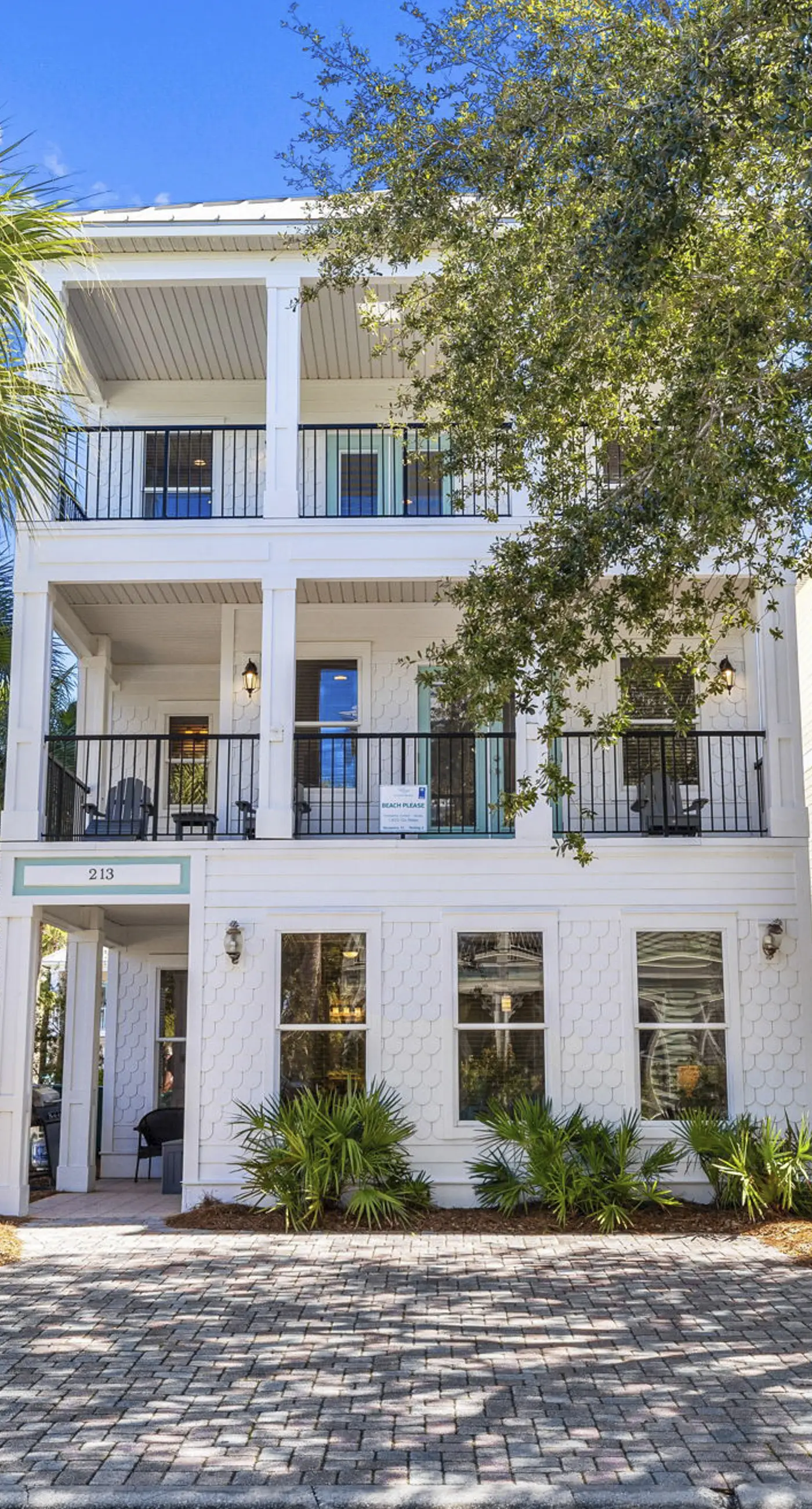 Three-Story Home w/Washer/Dryer, Gas Grill, Central A/C, & Shared Pool, Hot Tub