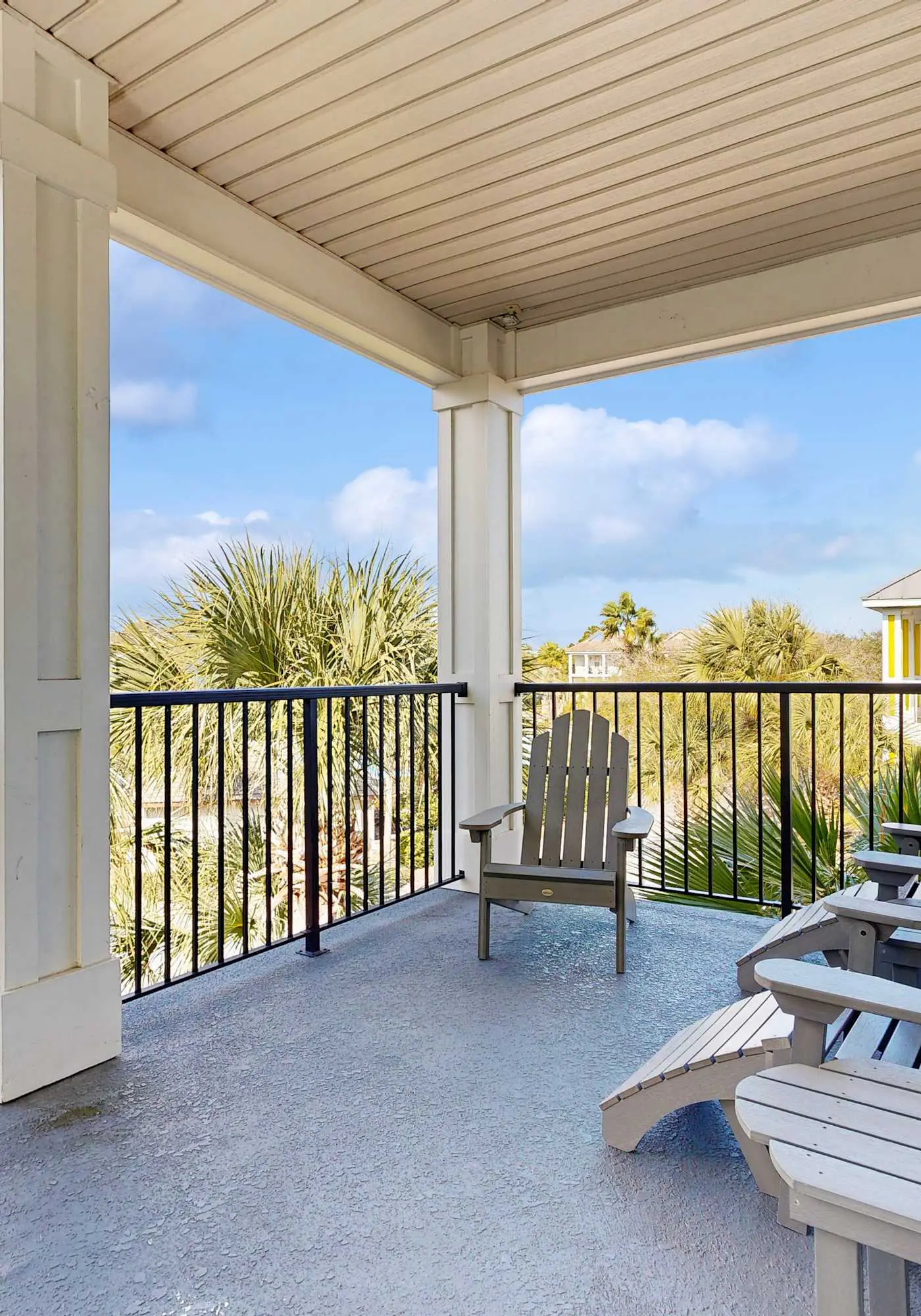Three-Story Home w/Washer/Dryer, Gas Grill, Central A/C, & Shared Pool, Hot Tub