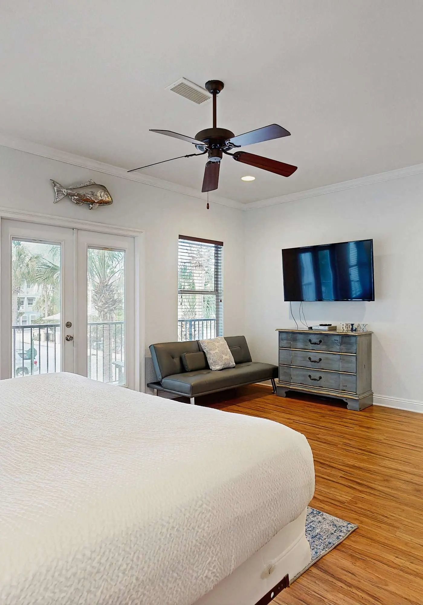 Three-Story Home w/Washer/Dryer, Gas Grill, Central A/C, & Shared Pool, Hot Tub