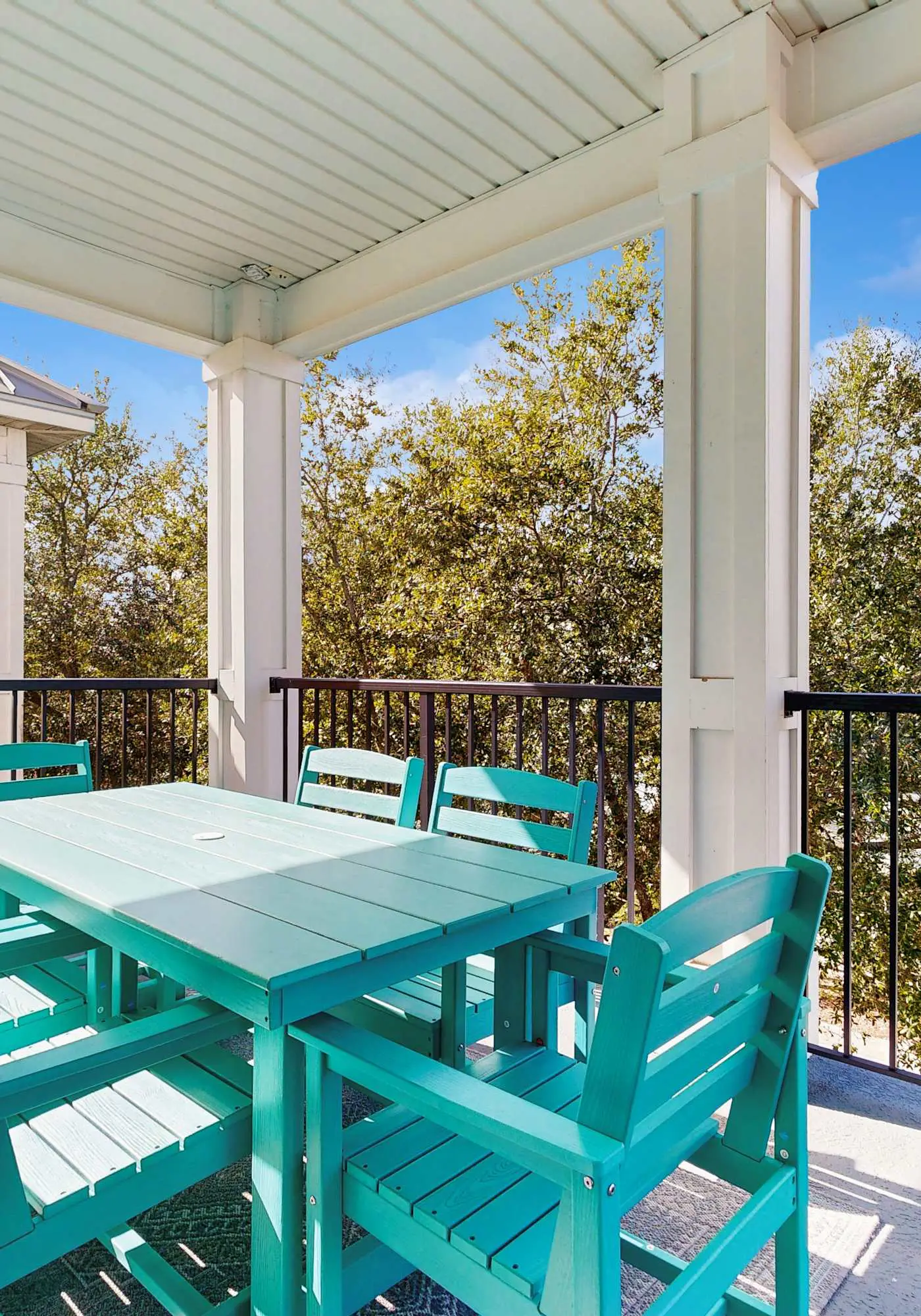 Three-Story Home w/Washer/Dryer, Gas Grill, Central A/C, & Shared Pool, Hot Tub