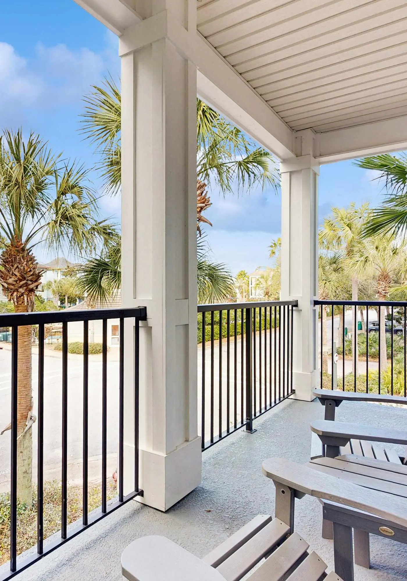 Three-Story Home w/Washer/Dryer, Gas Grill, Central A/C, & Shared Pool, Hot Tub