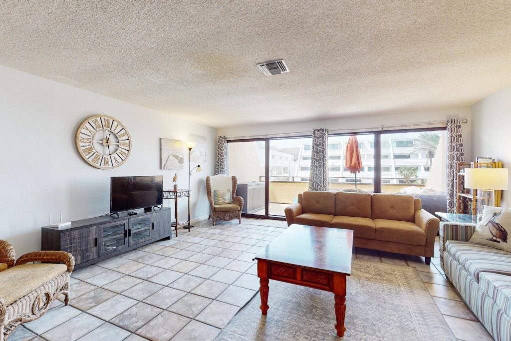 Updated Beachfront All-Suite Escape w/ Pool, Tennis - Near Dining & Shopping