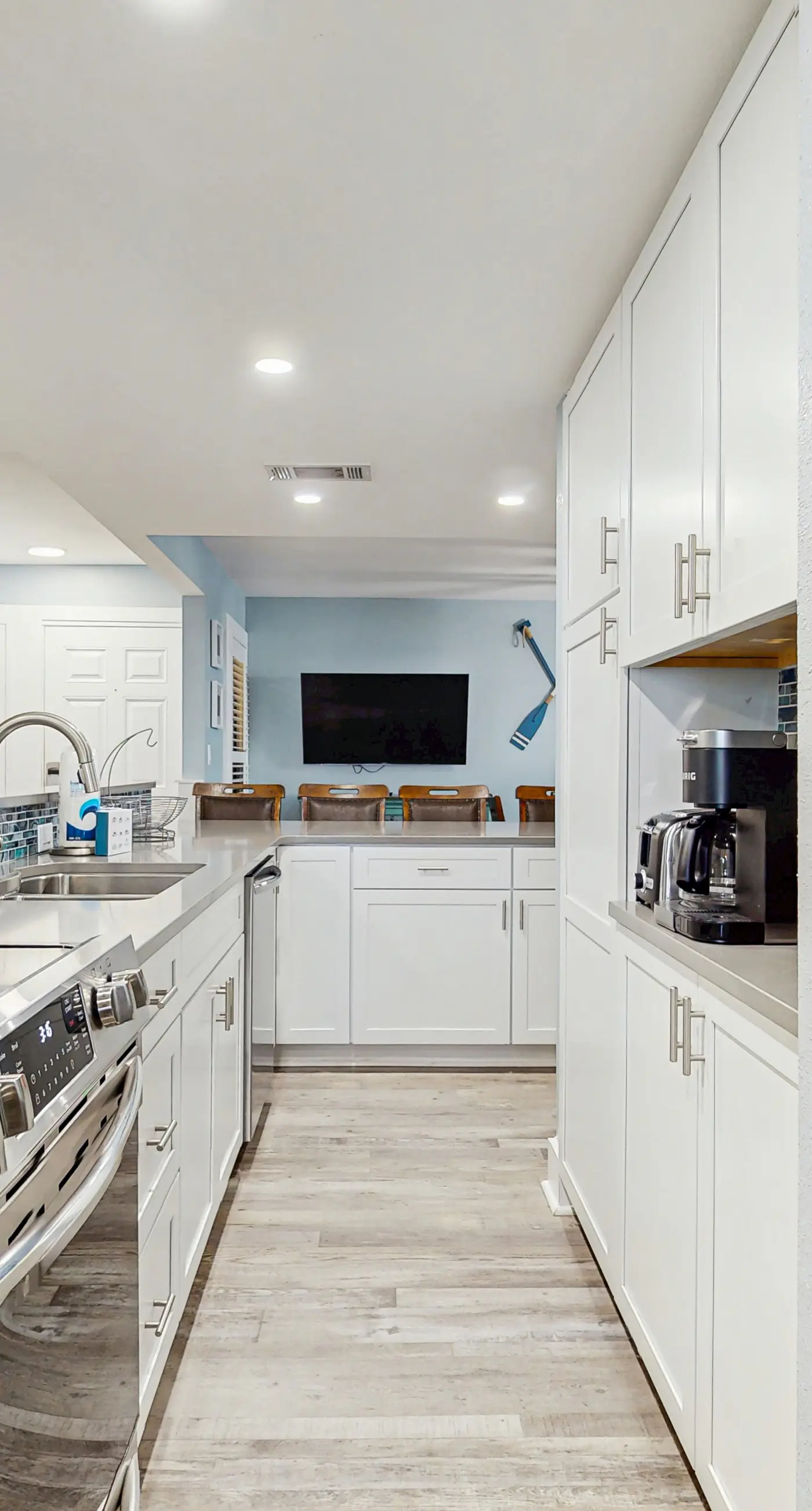 Second-Floor Ocean & Gulf Front Condo w/Free WiFi, 2 Balconies, Shared Pool, A/C