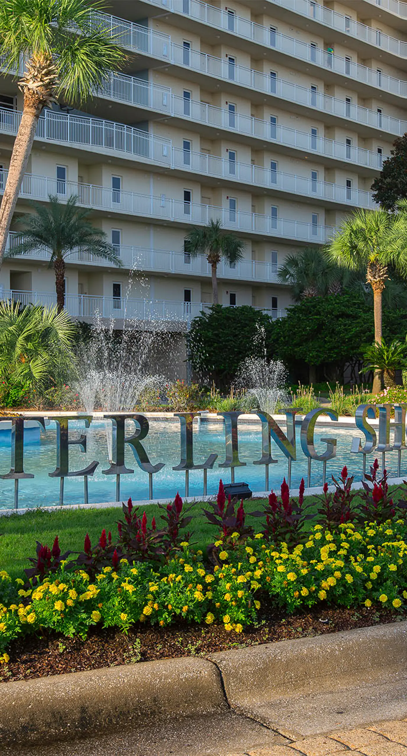 Eight Floor Condo with Shared Pools, Ocean View, High-Speed WiFi, & Central AC