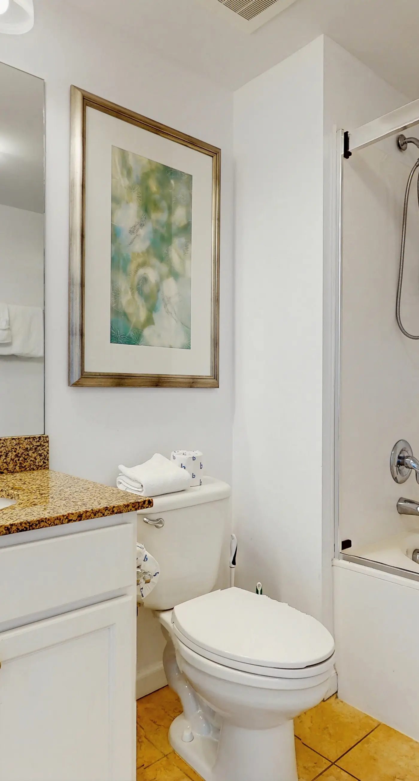 Sunlit Condo with Shared Pools, Partial Ocean Views, Fast WiFi, & Private W/D