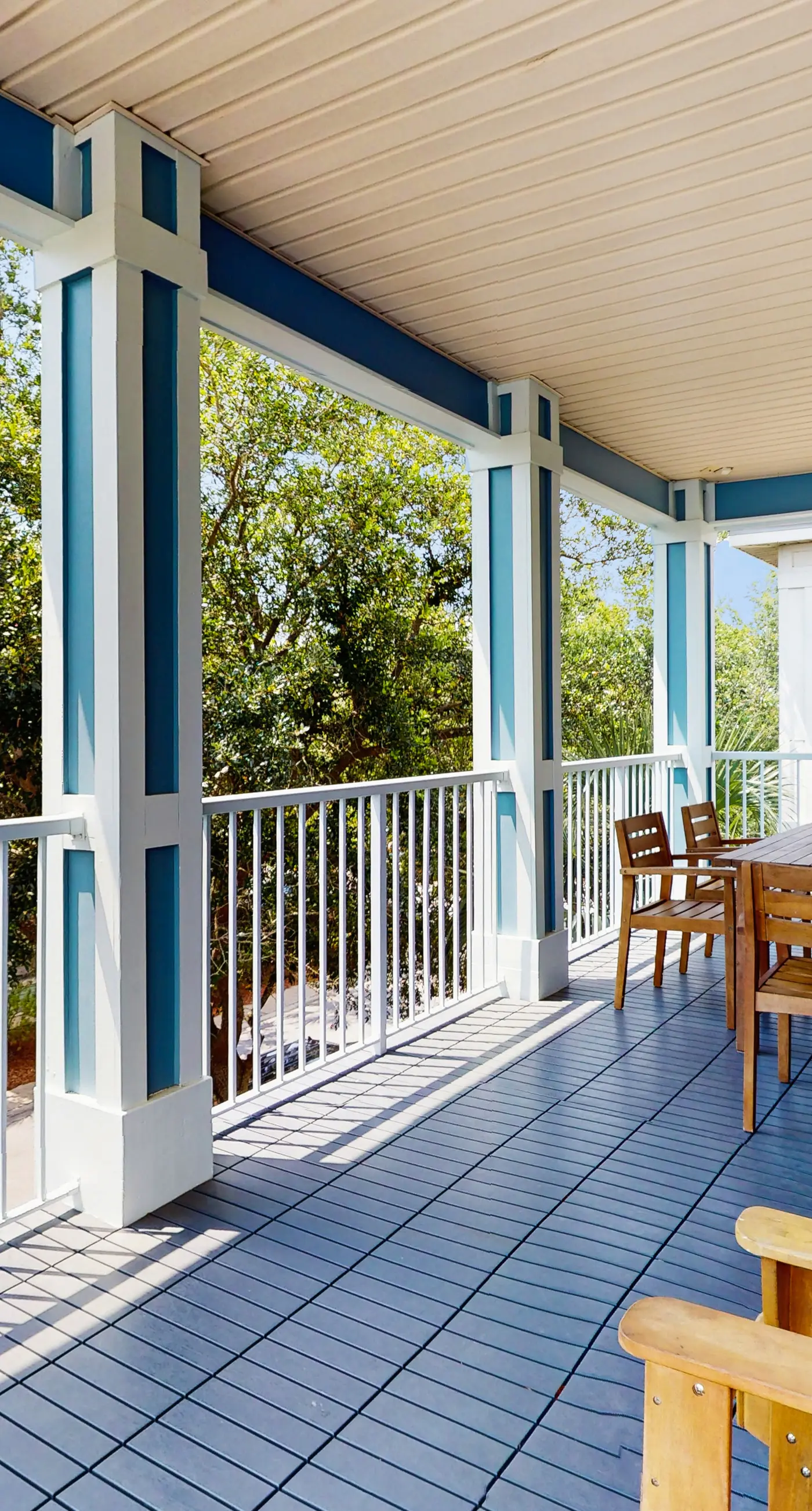 Gorgeous, multi-level home with pool, hot tub & two balconies - dog-friendly