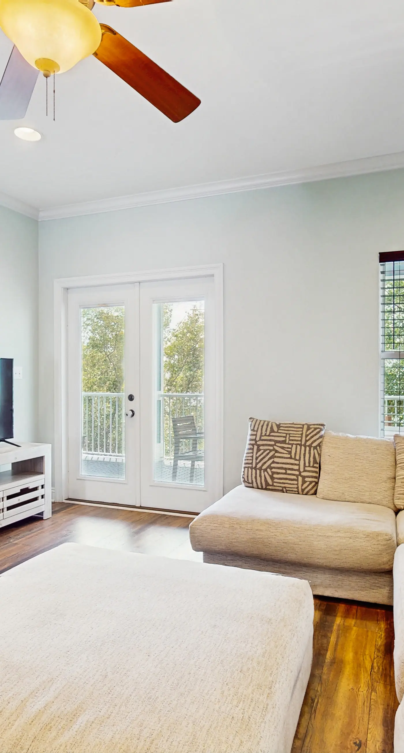 Gorgeous, multi-level home with pool, hot tub & two balconies - dog-friendly