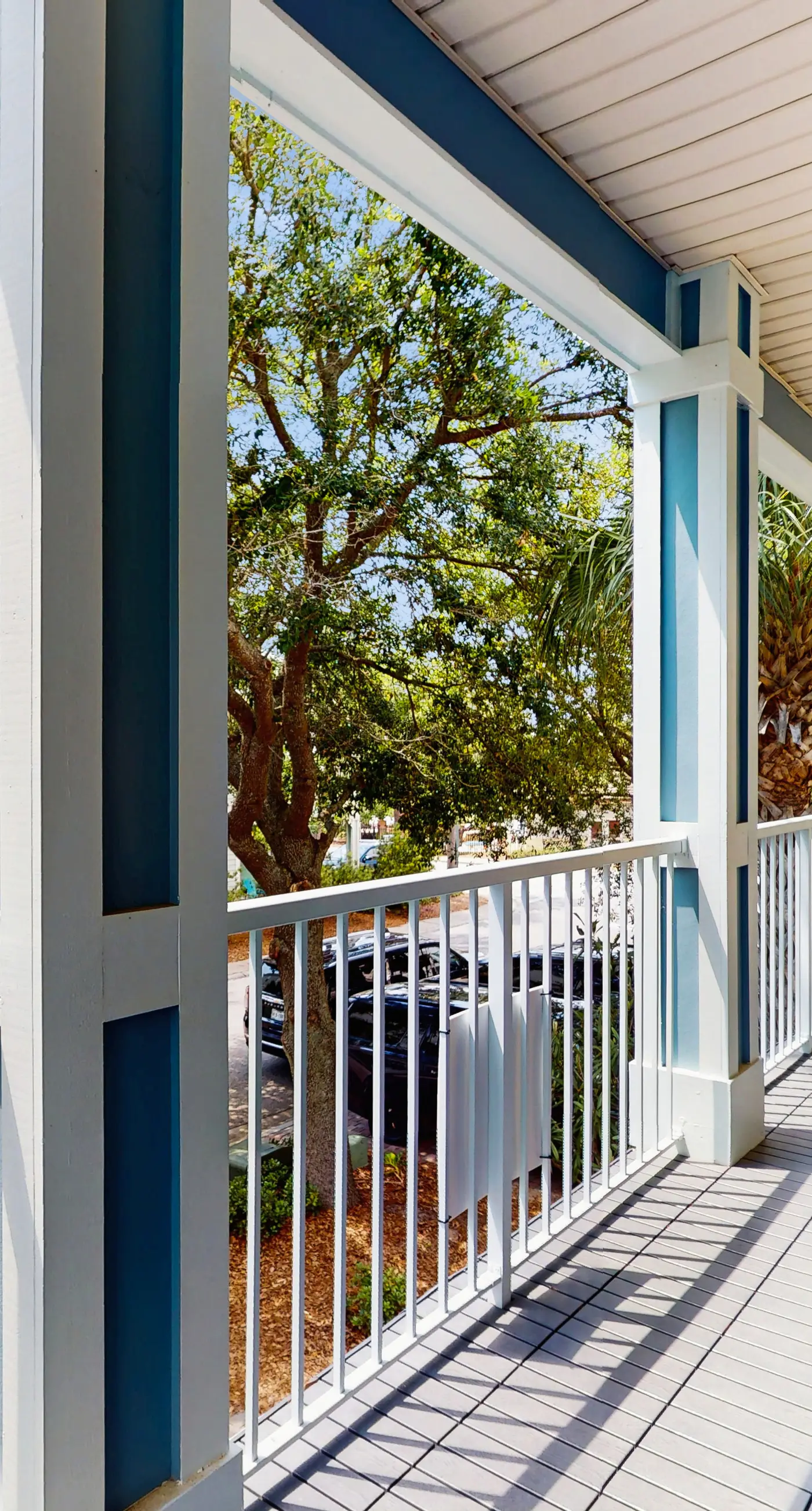 Gorgeous, multi-level home with pool, hot tub & two balconies - dog-friendly