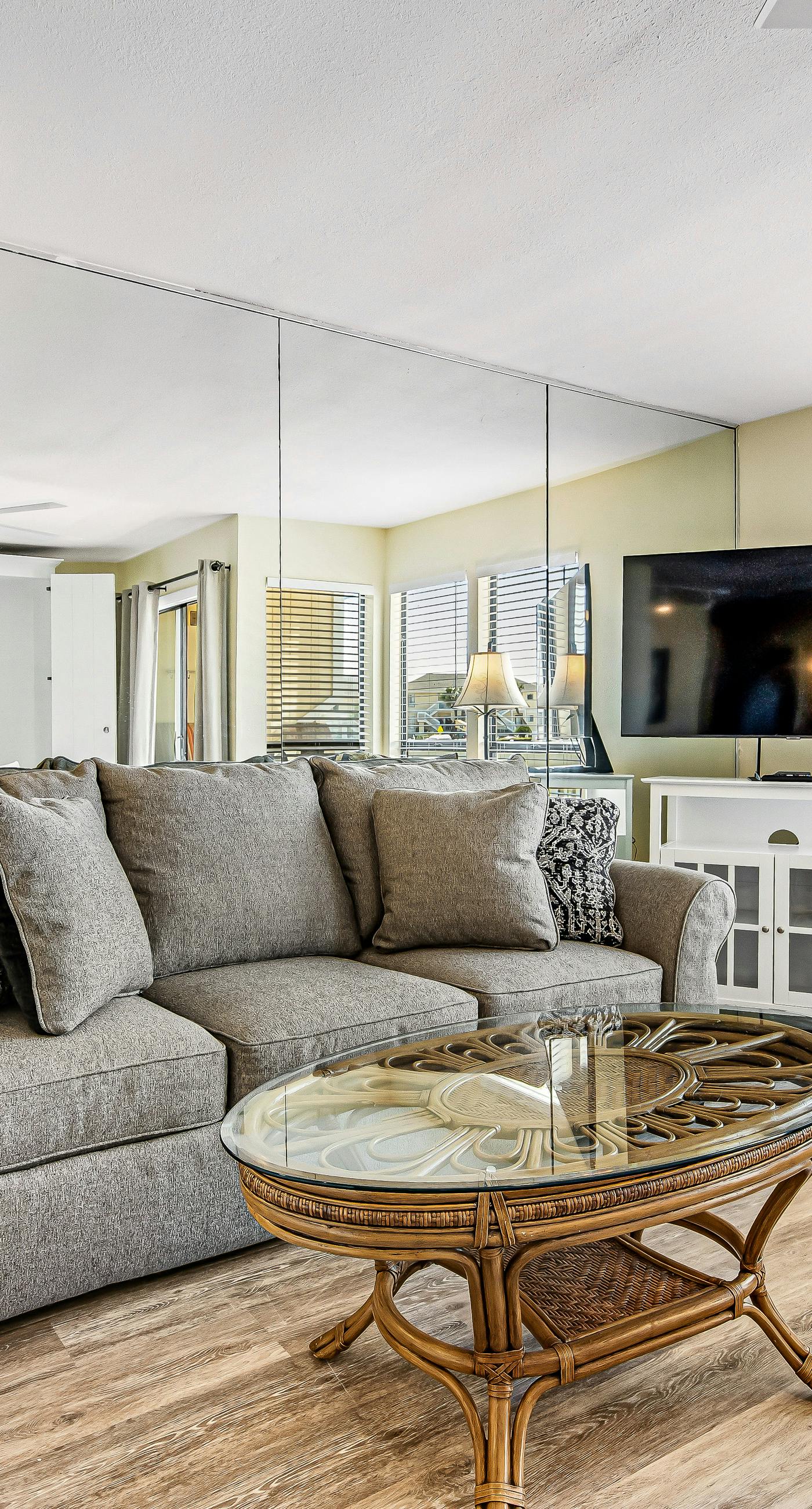 Sparkling Studio with Shared Pools, Hot Tubs, Golf, Tennis, & a Private Beach