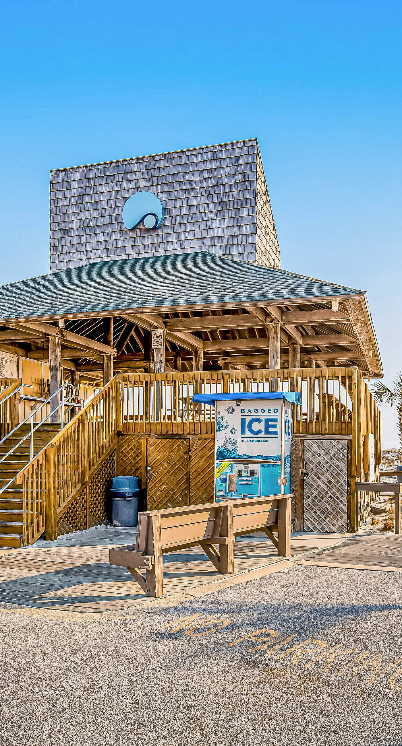 Sparkling Studio with Shared Pools, Hot Tubs, Golf, Tennis, & a Private Beach