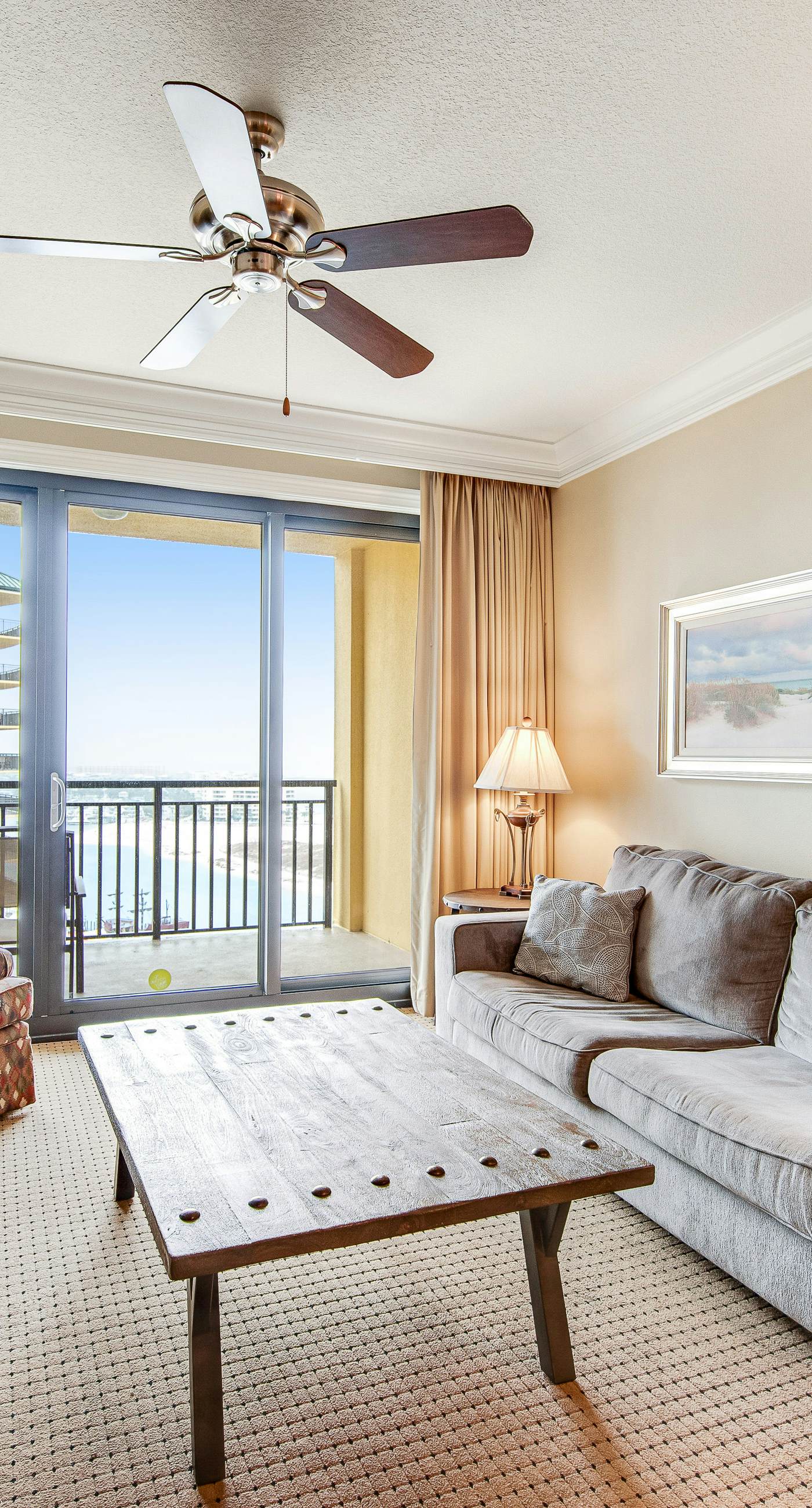 Gulf-view condo with balcony, W/D, AC, pools, hot tubs & gym