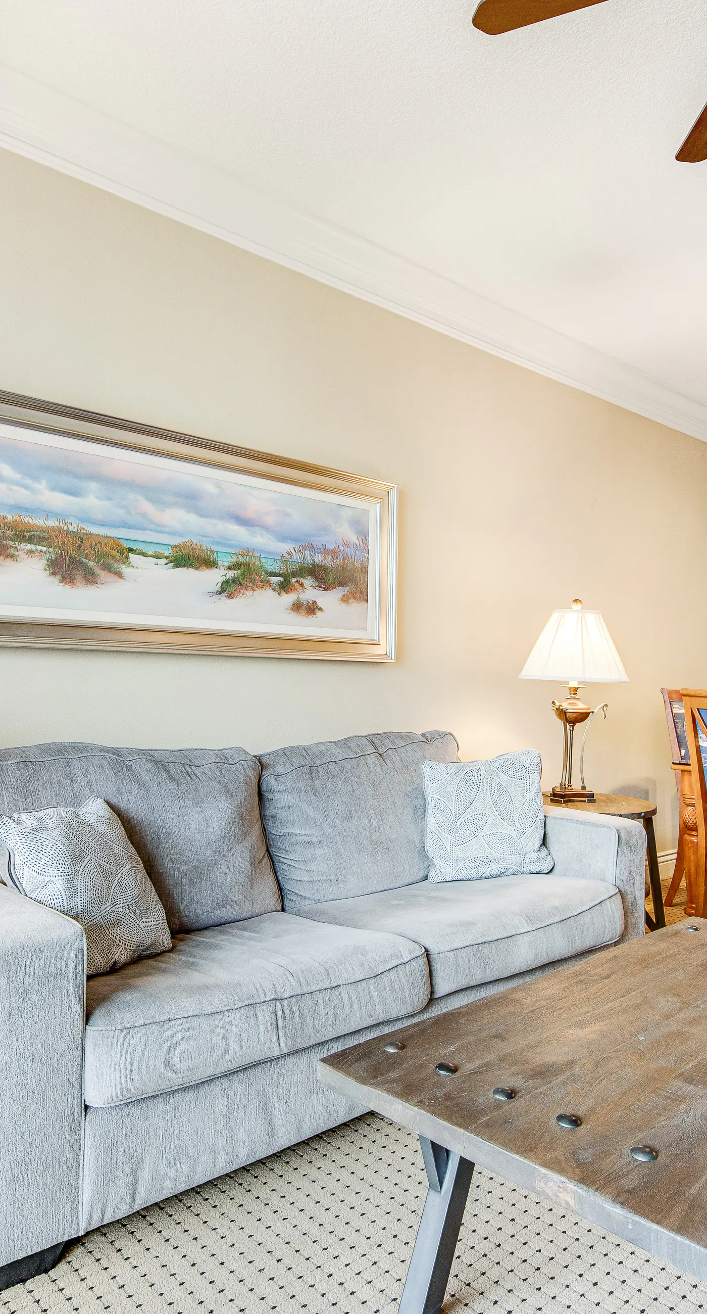 Gulf-view condo with balcony, W/D, AC, pools, hot tubs & gym