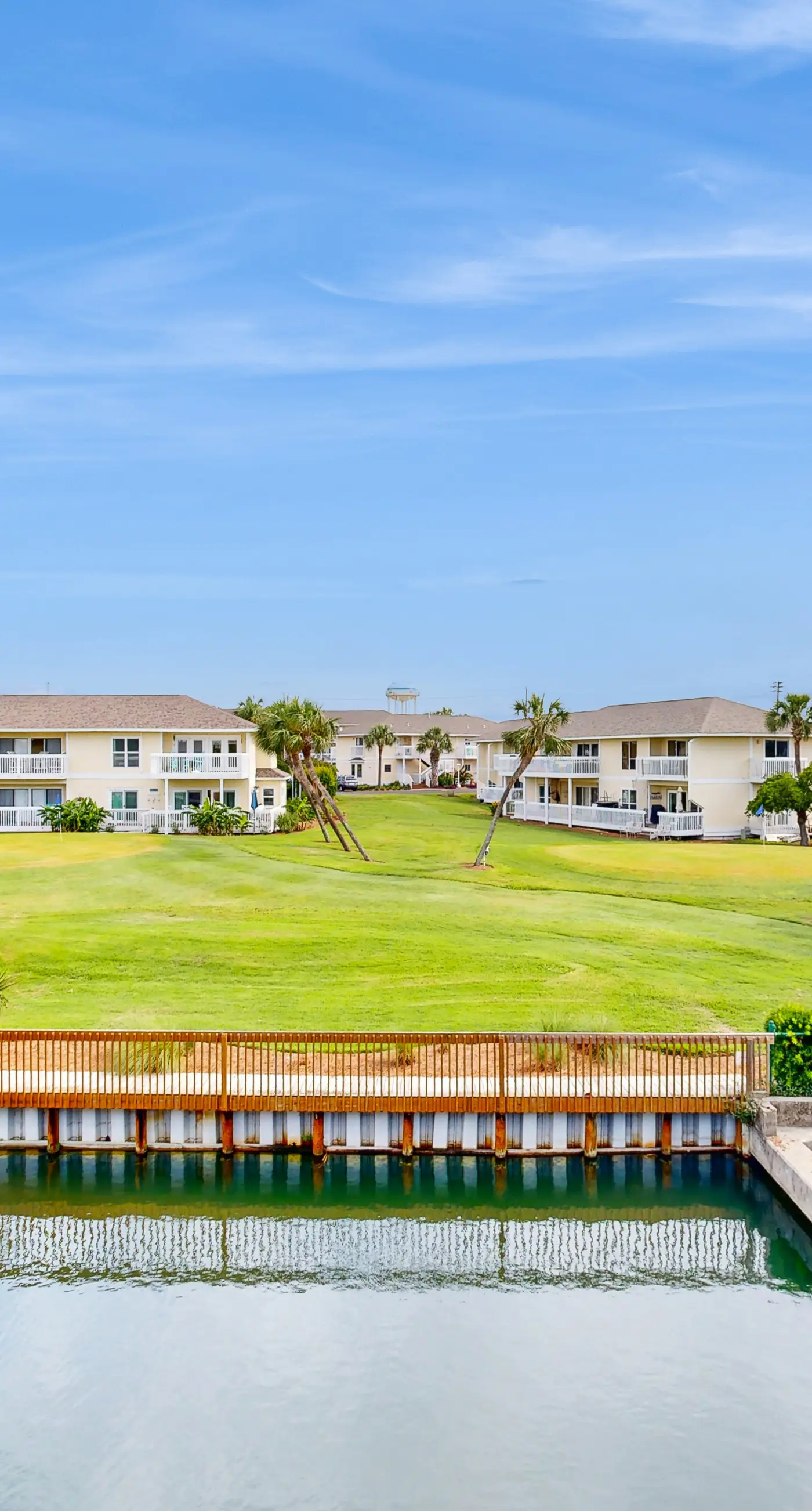 Waterfront condo in private beach resort, best free amenities in Destin!