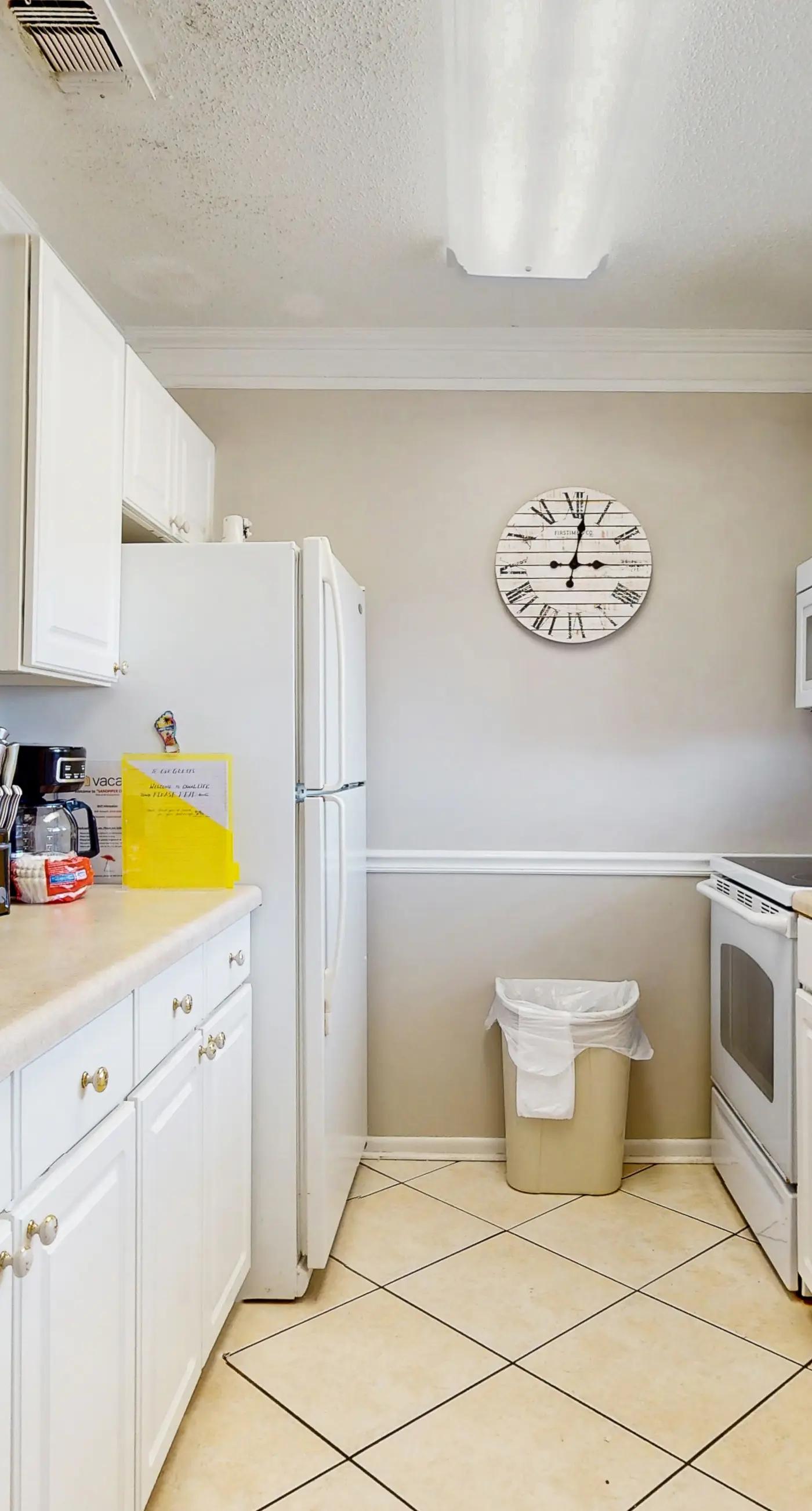 Waterfront condo in private beach resort, best free amenities in Destin!