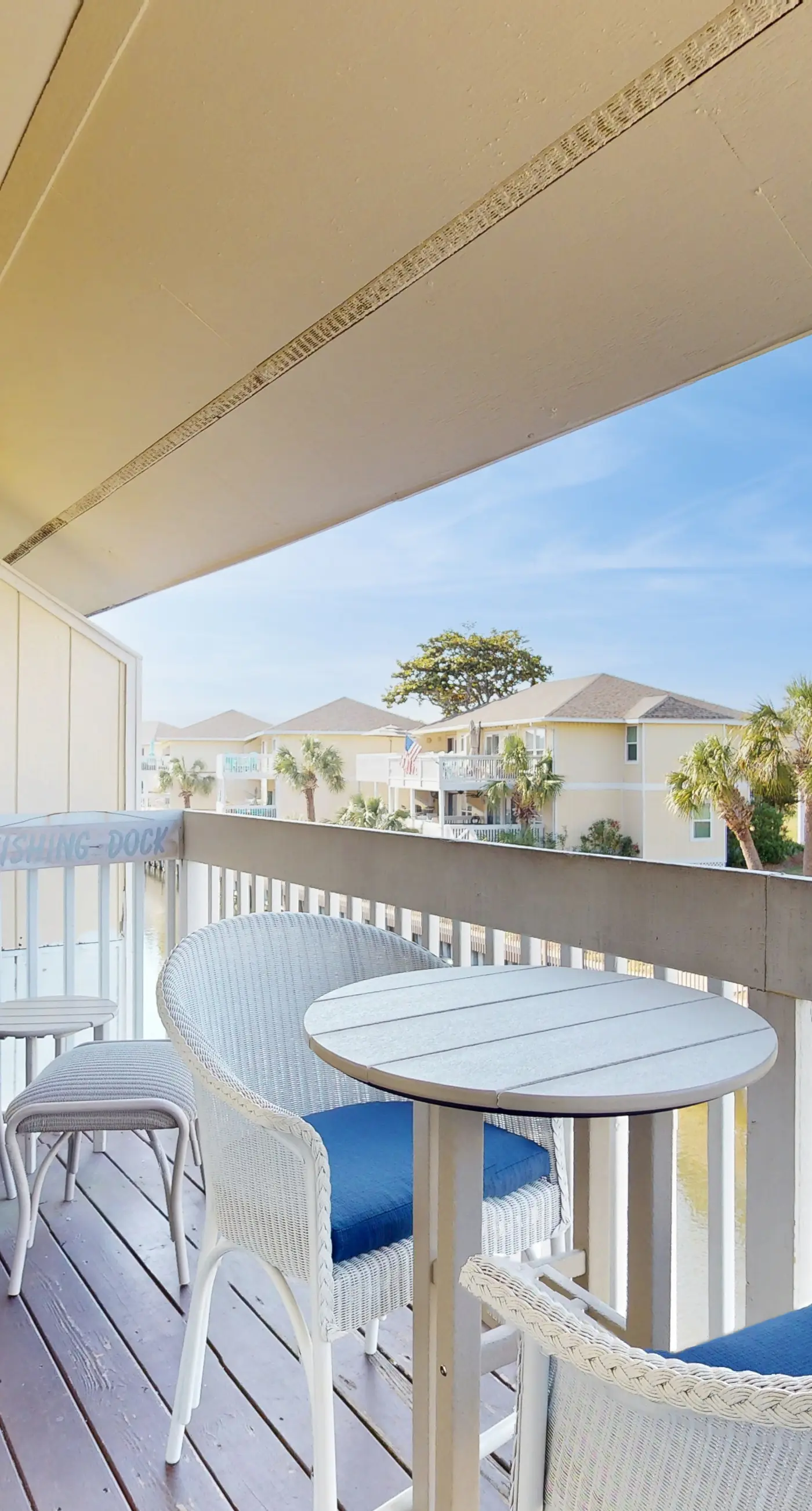 Waterfront condo in private beach resort, best free amenities in Destin!