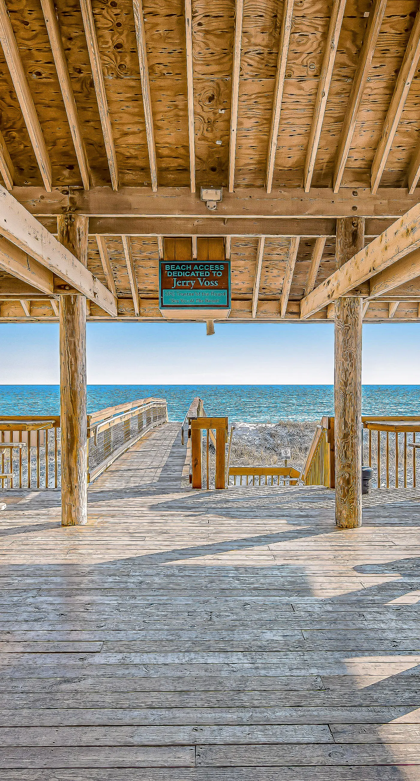 Waterfront condo in private beach resort, best free amenities in Destin!