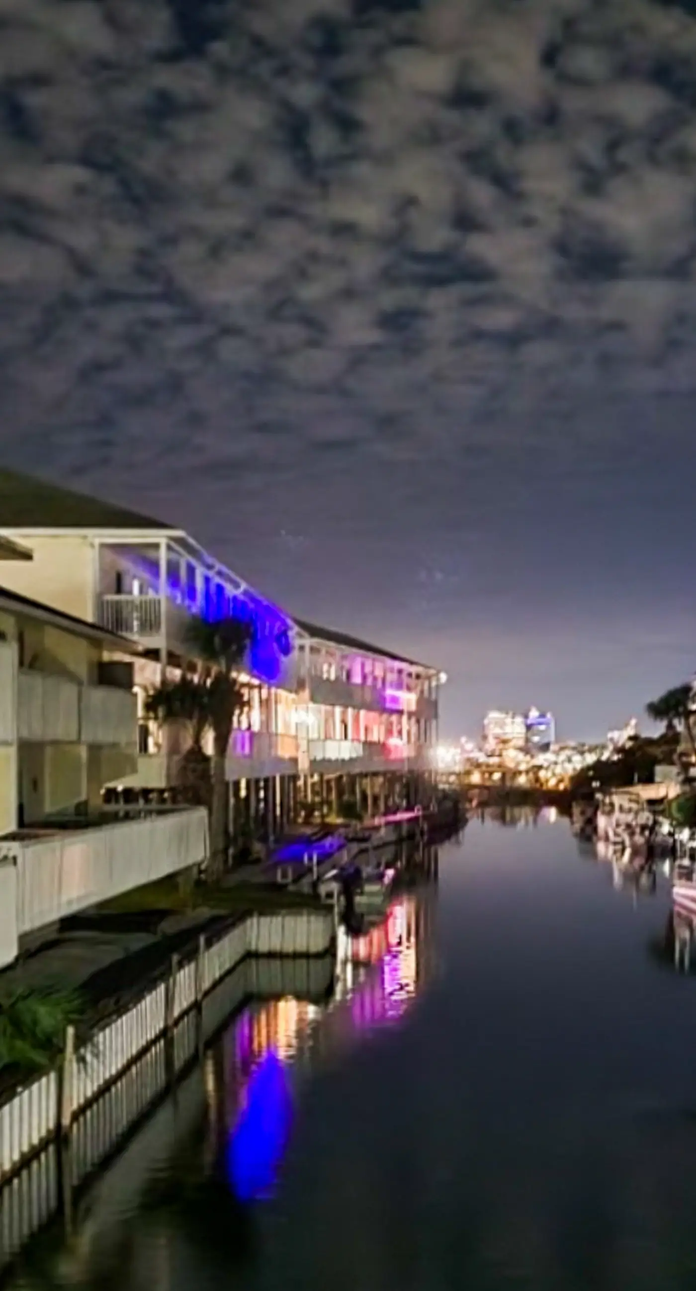 Waterfront condo in private beach resort, best free amenities in Destin!