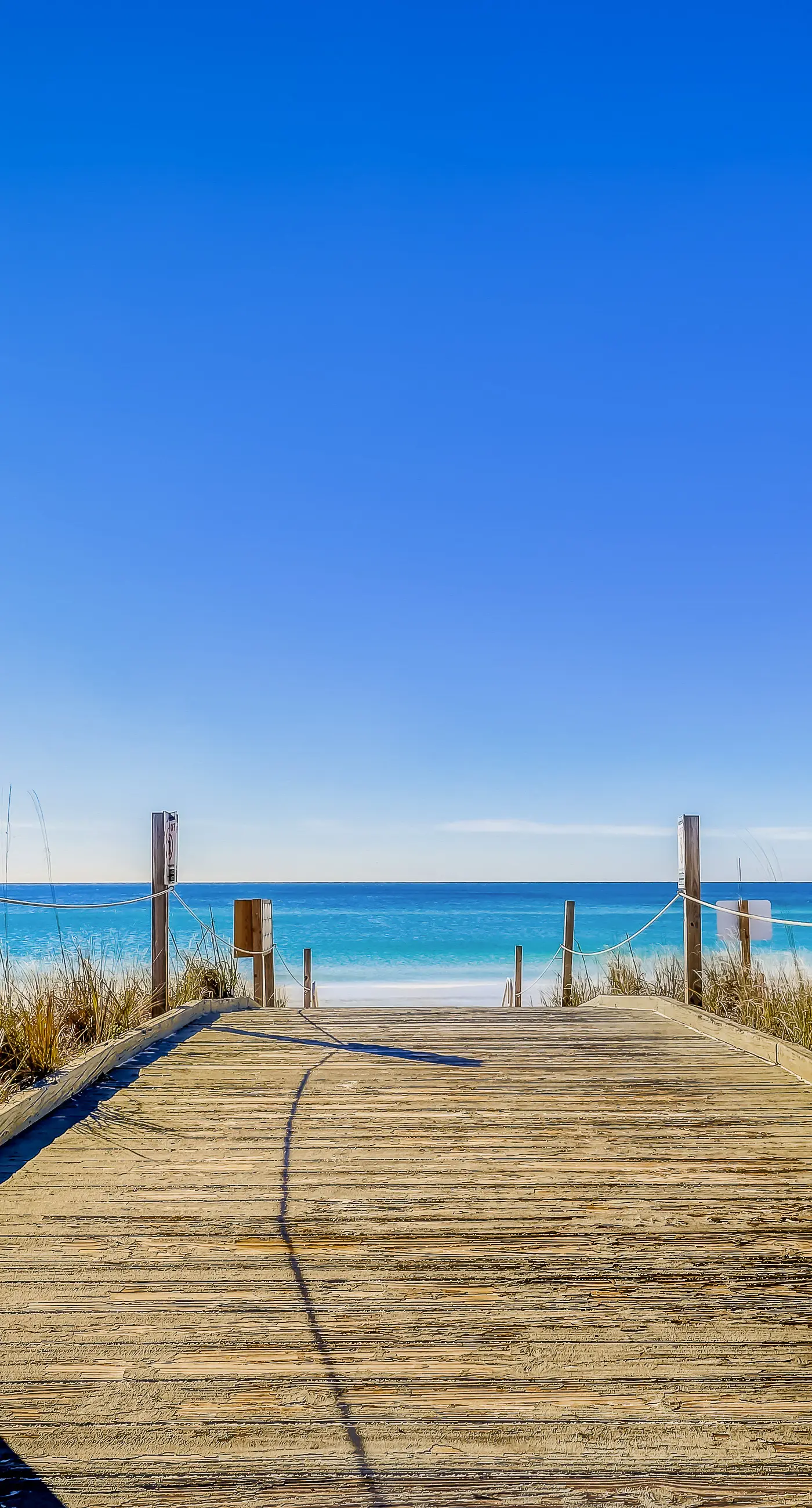 Waterfront condo in private beach resort, best free amenities in Destin!