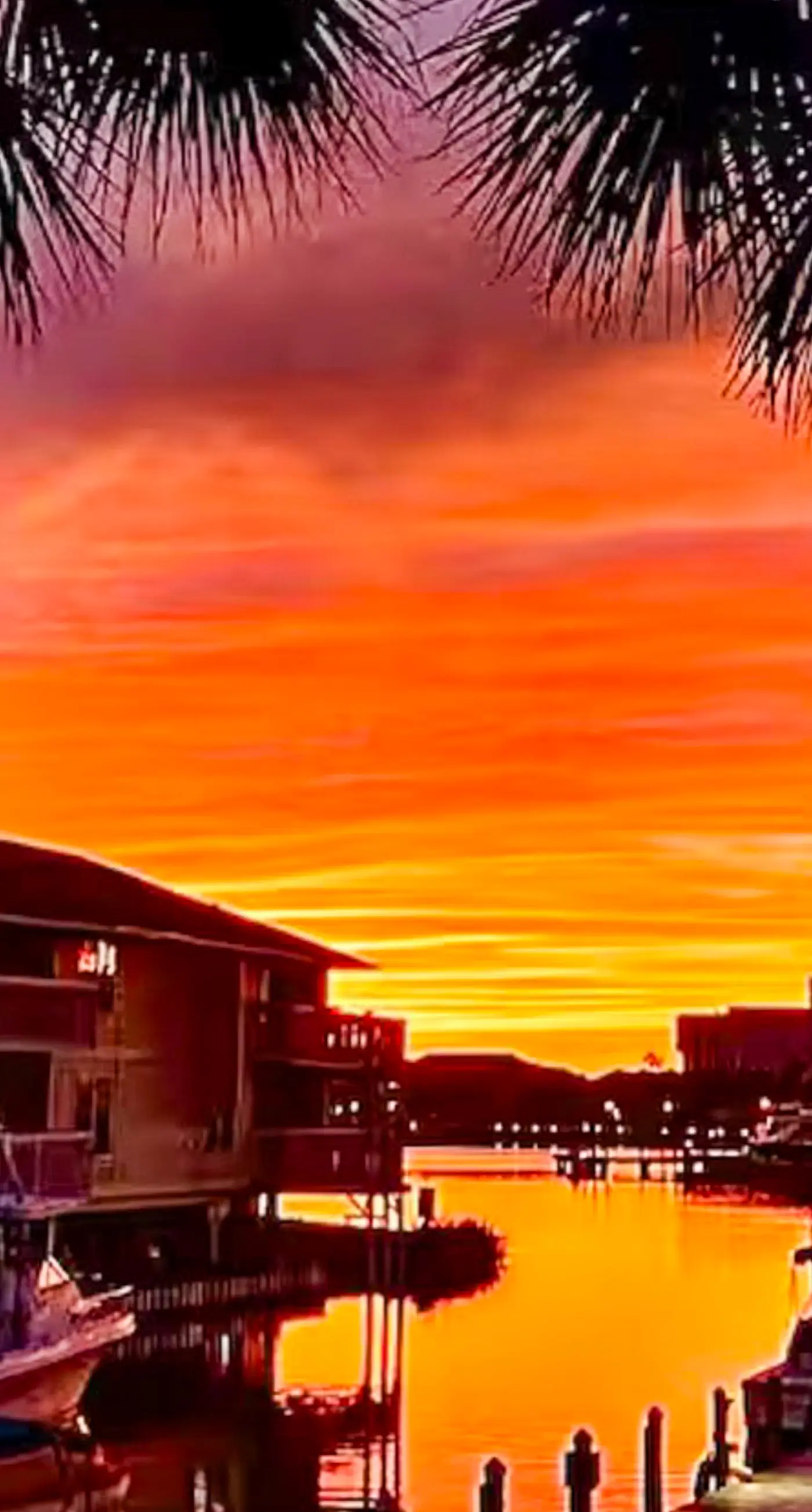 Waterfront condo in private beach resort, best free amenities in Destin!