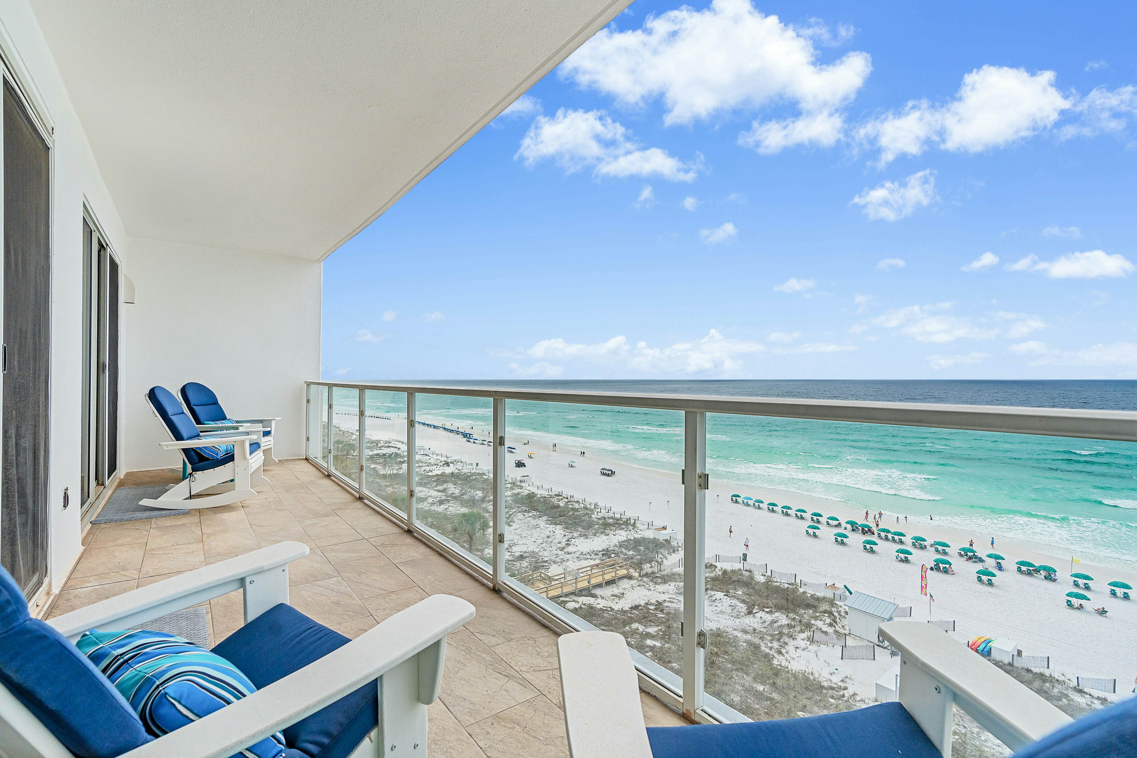 Gulf-front gem with pool, hot tub, beach access, balcony & panoramic view