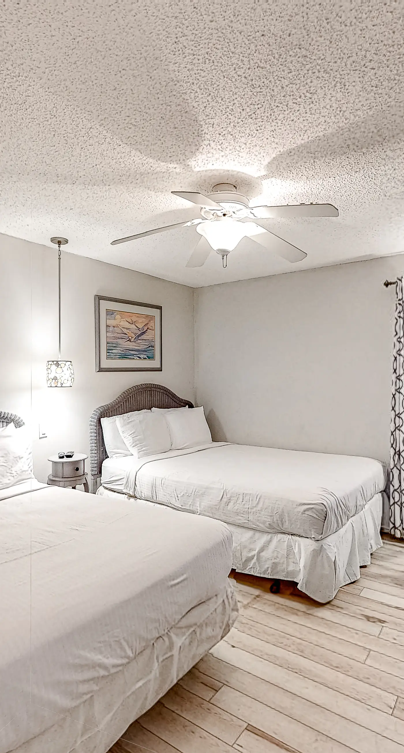 Fourth Floor Oceanfront Condo with Shared Pool, Ocean View, WiFi, W/D, and AC