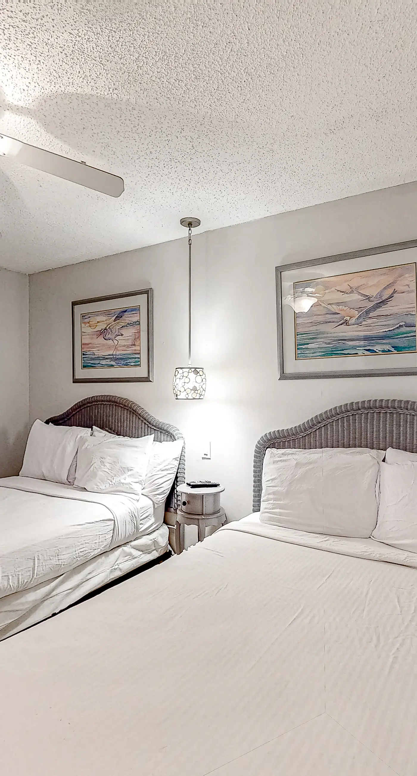 Fourth Floor Oceanfront Condo with Shared Pool, Ocean View, WiFi, W/D, and AC