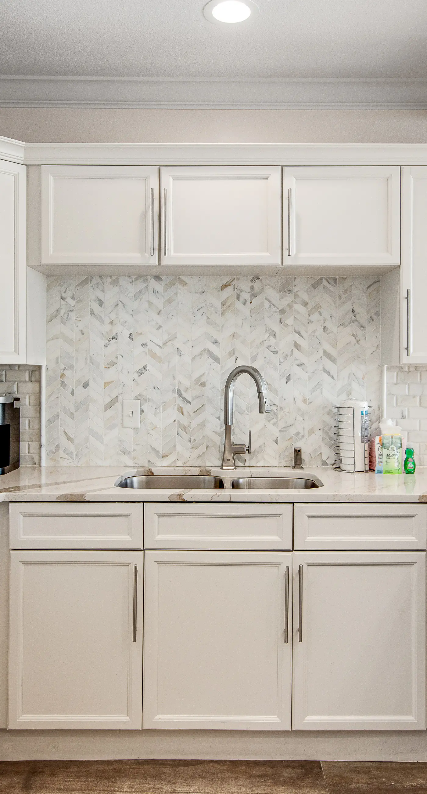 Corner Luxury Condo - Pools, Hot Tubs & Gym - Gulf-View Balcony, WiFi, W/D & AC