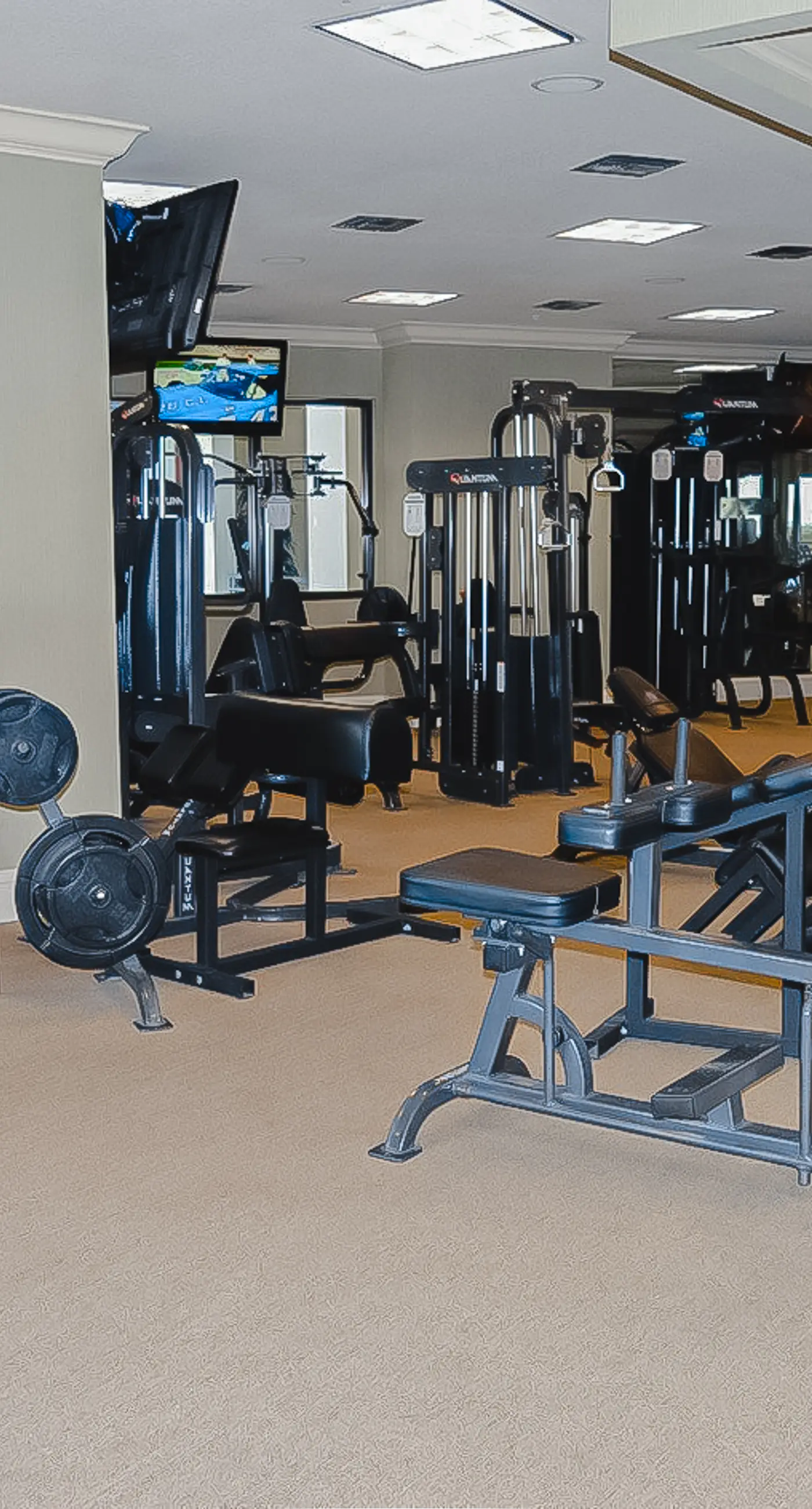 Corner Luxury Condo - Pools, Hot Tubs & Gym - Gulf-View Balcony, WiFi, W/D & AC