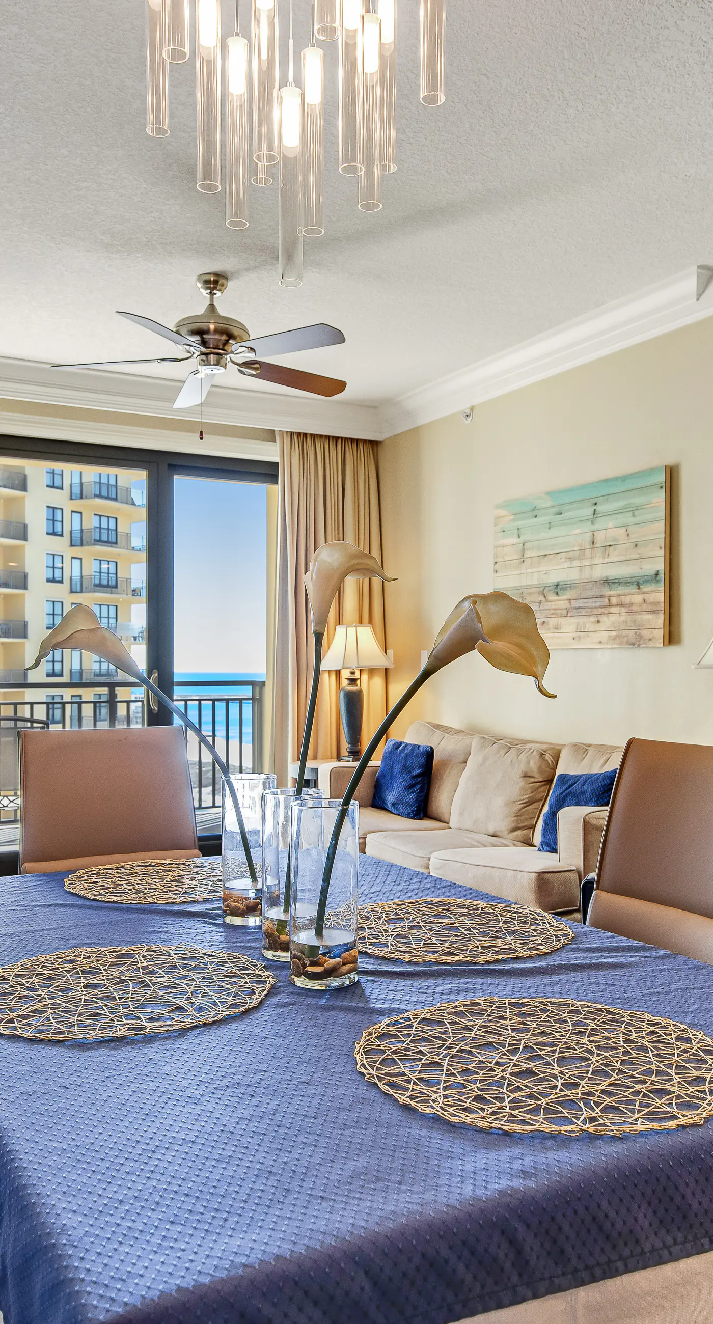 The Dolphin Suite - 2 Water-View Balconies, WiFi, W/D, AC, Pools, Hot Tubs & Gym